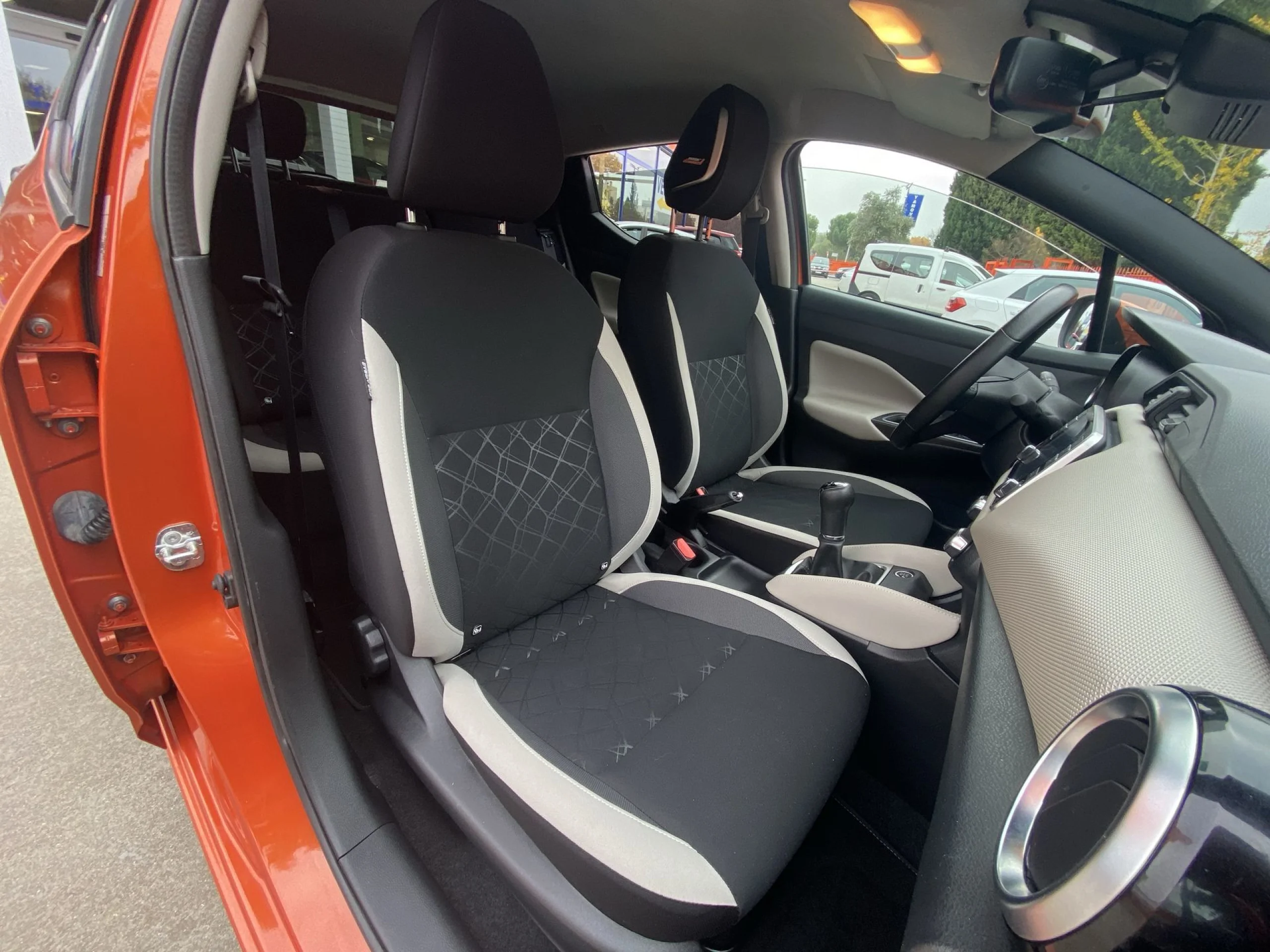 Nissan Micra 1.5 dCi SANDS N-Connecta 66 kW (90 CV) - Foto 21
