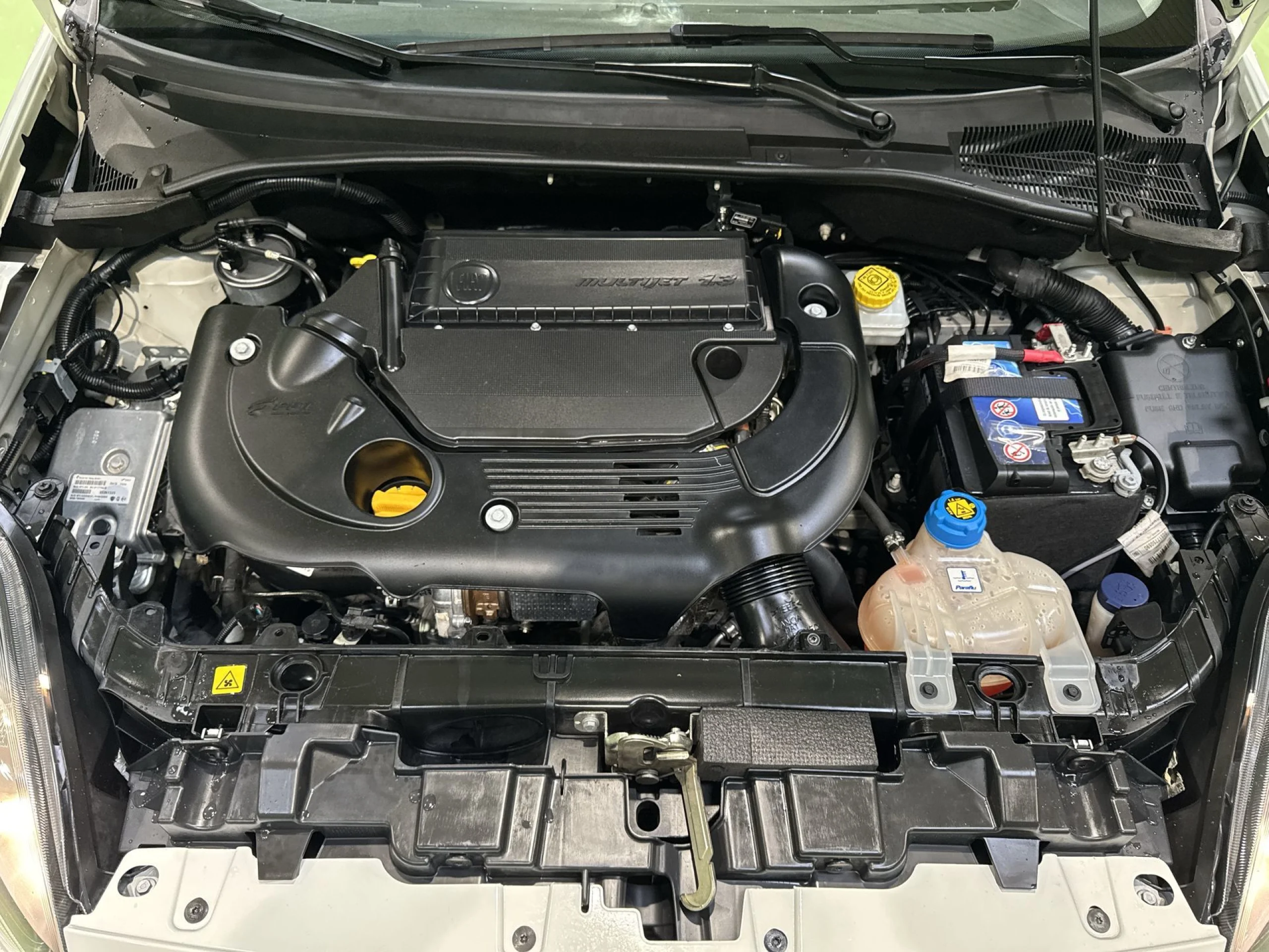 Fiat Punto 1.3 Multijet Easy 55 kW (75 CV) - Foto 20