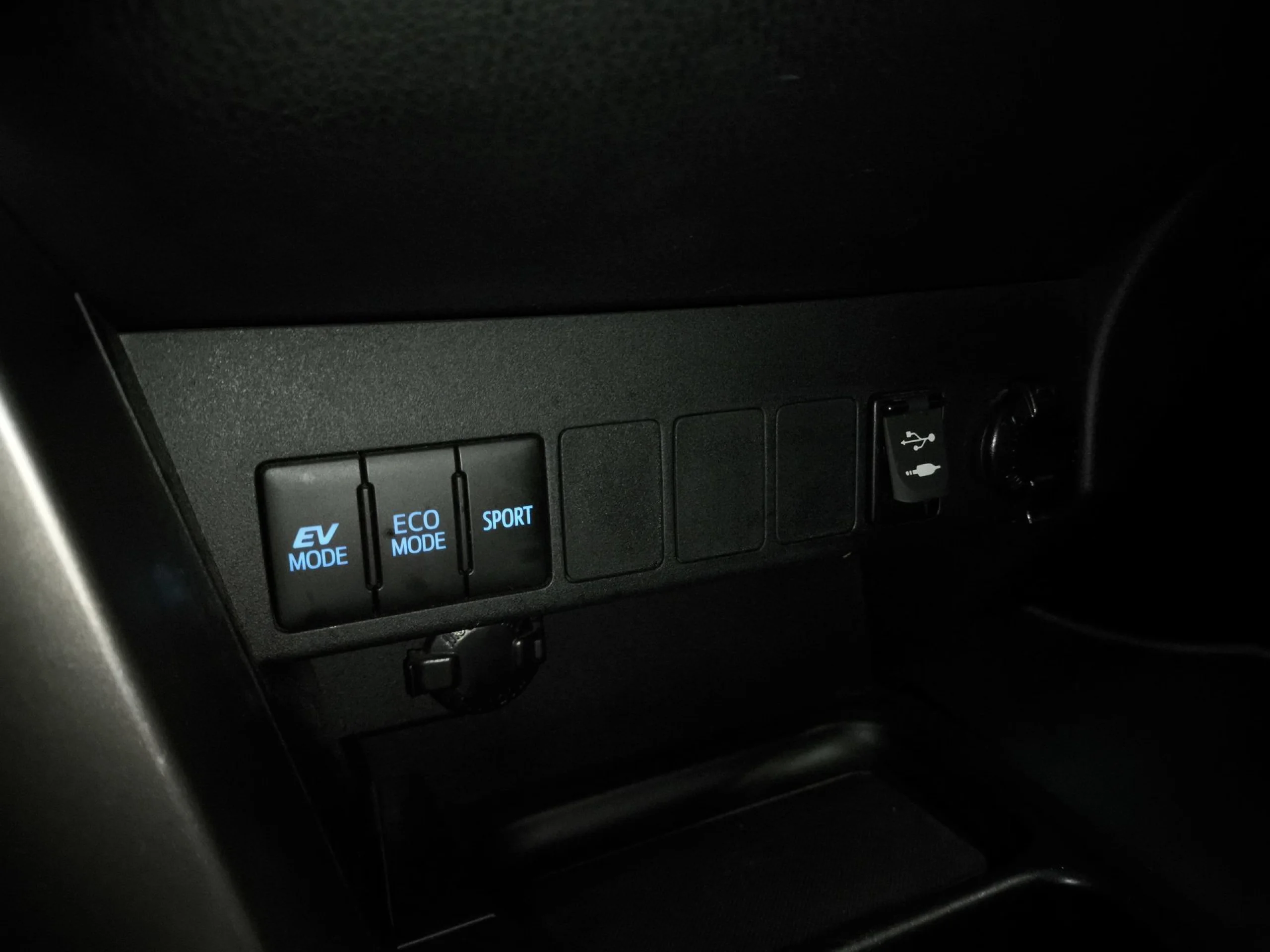 Toyota Rav4 2.5l hybrid Advance 2WD 145 kW (197 CV) - Foto 23