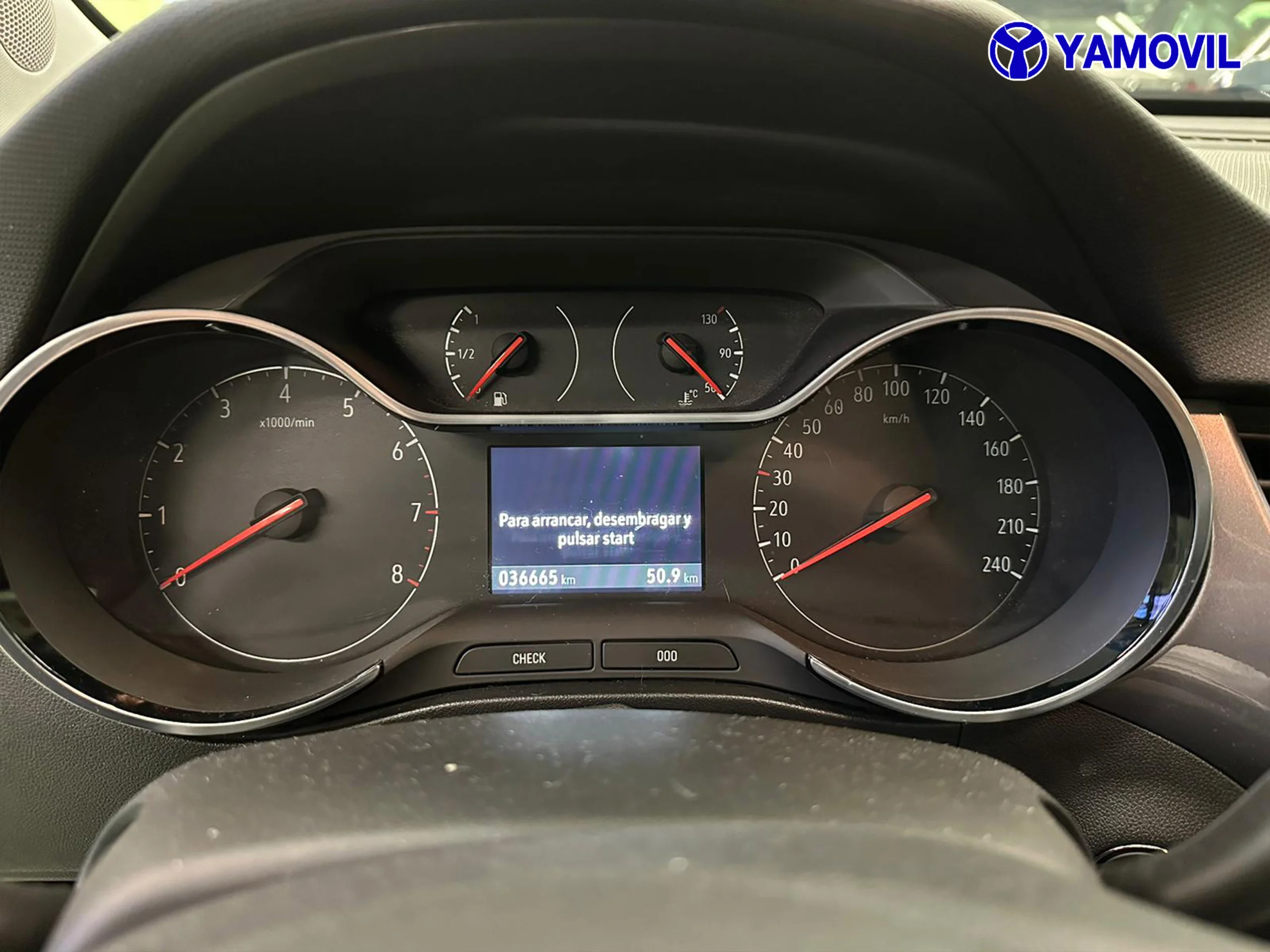 Opel Crossland X 1.2 INNOVATION 4X2  - Foto 4