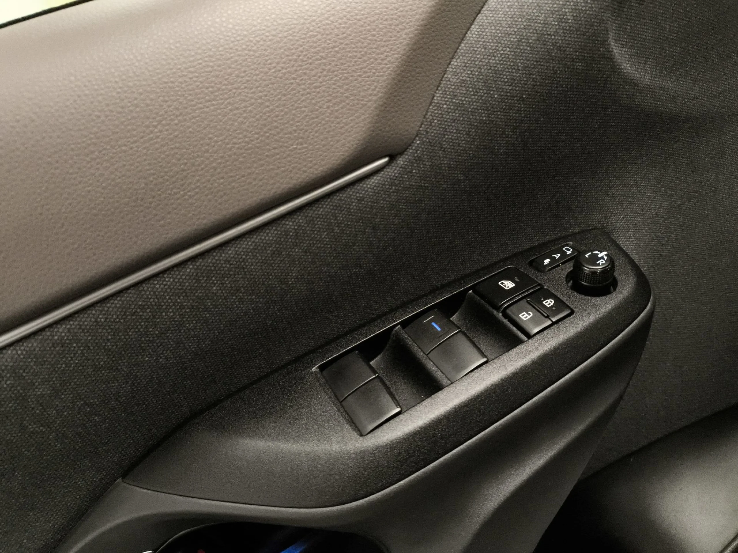 Toyota Yaris Cross 120H Style 85 kW (116 CV) - Foto 10