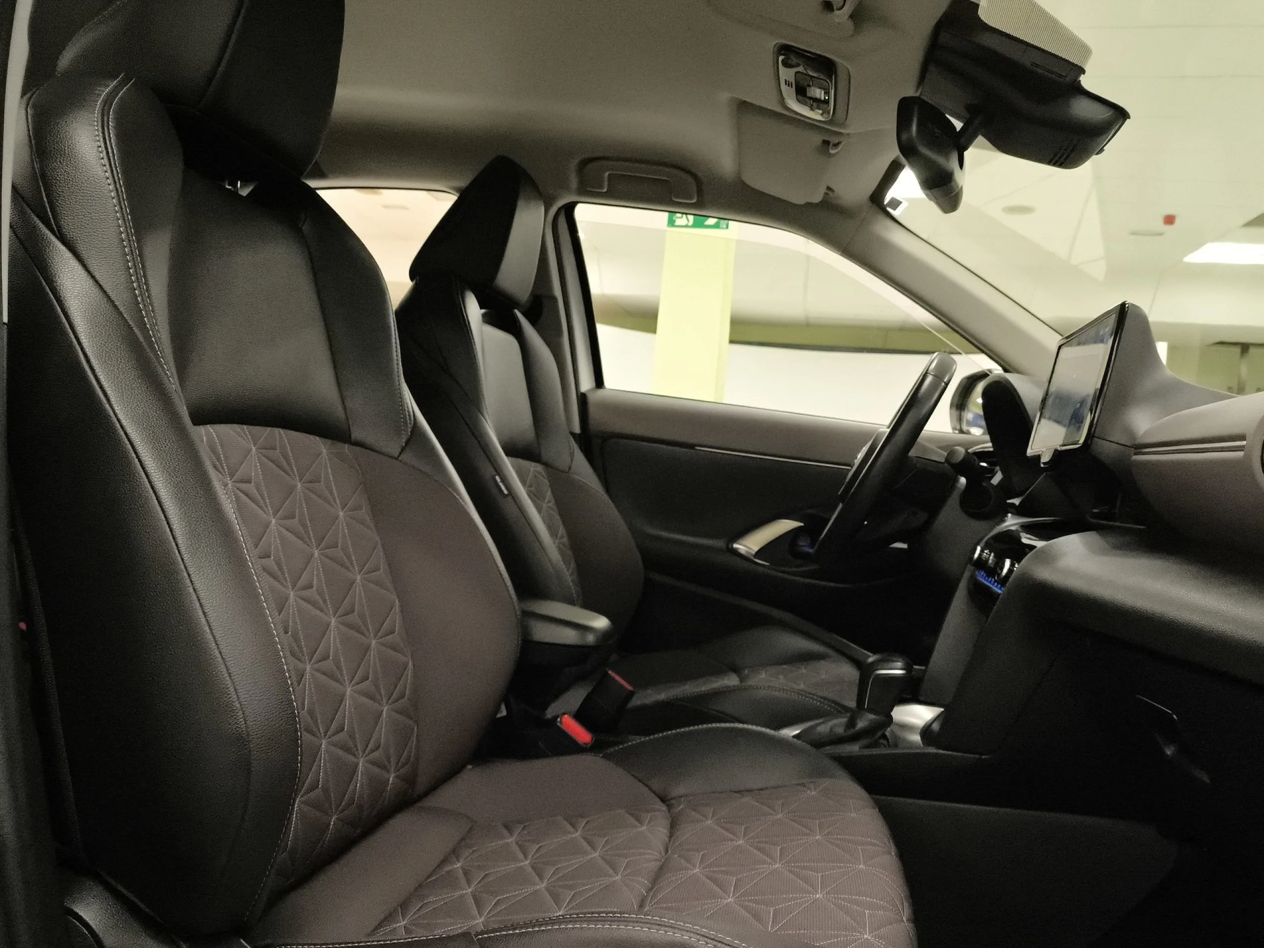 Toyota Yaris Cross 120H Style 85 kW (116 CV) - Foto 24