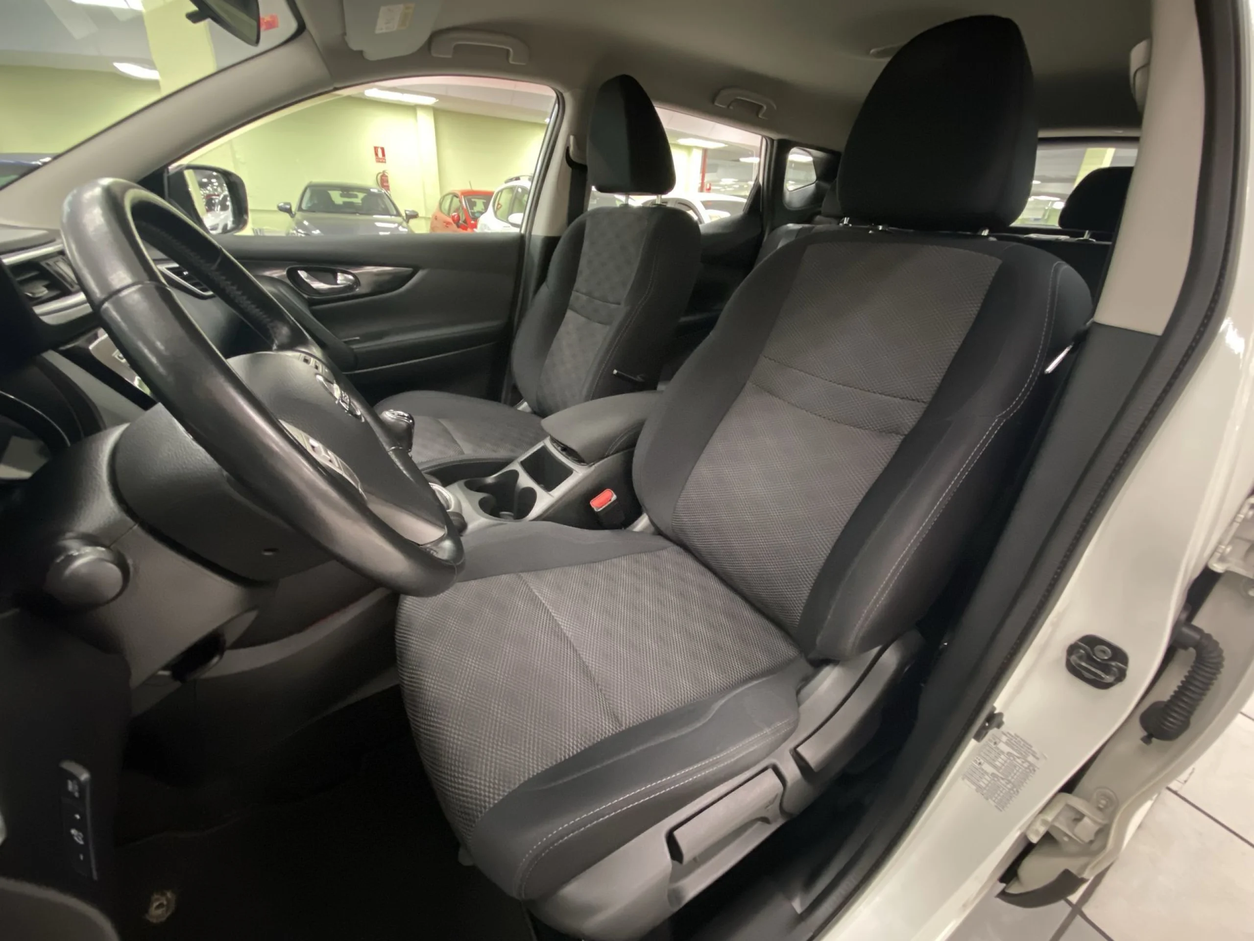 Nissan Qashqai DIG-T 115 SANDS Acenta 4x2 85 kW (115 CV) - Foto 8