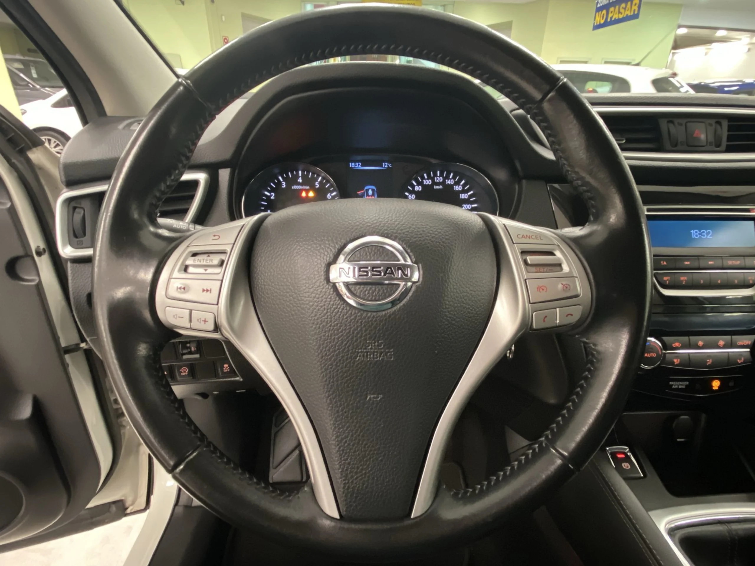 Nissan Qashqai DIG-T 115 SANDS Acenta 4x2 85 kW (115 CV) - Foto 11