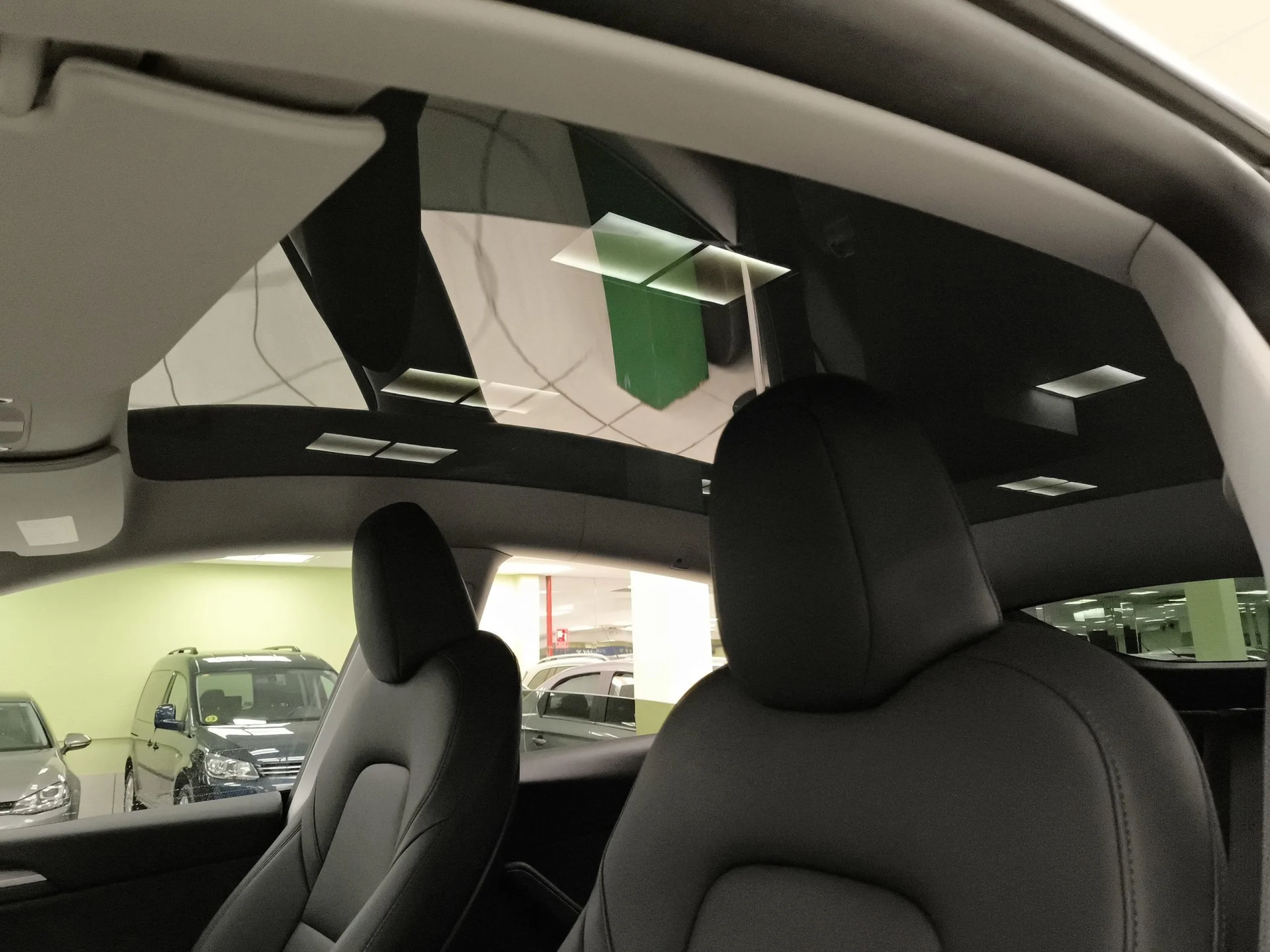 Tesla Model Y Tracción Trasera RWD 255 kW (347 CV) - Foto 18
