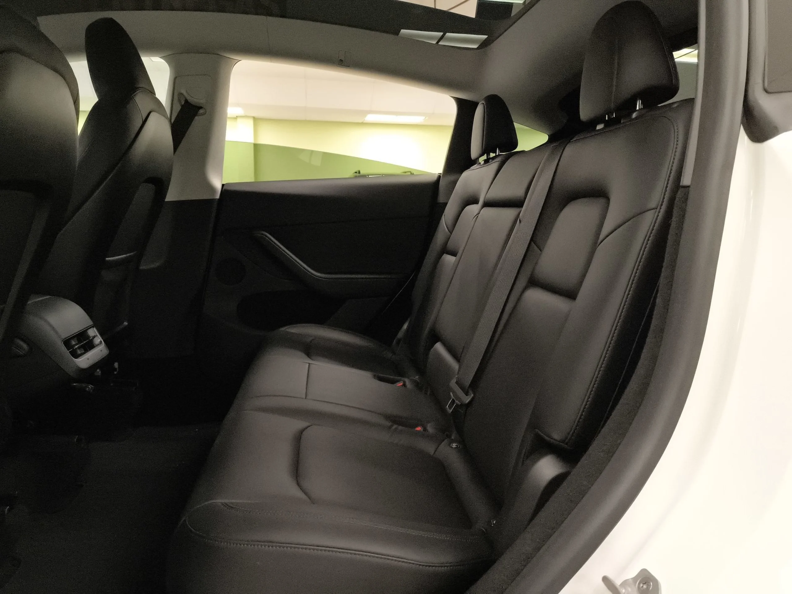 Tesla Model Y Tracción Trasera RWD 255 kW (347 CV) - Foto 19