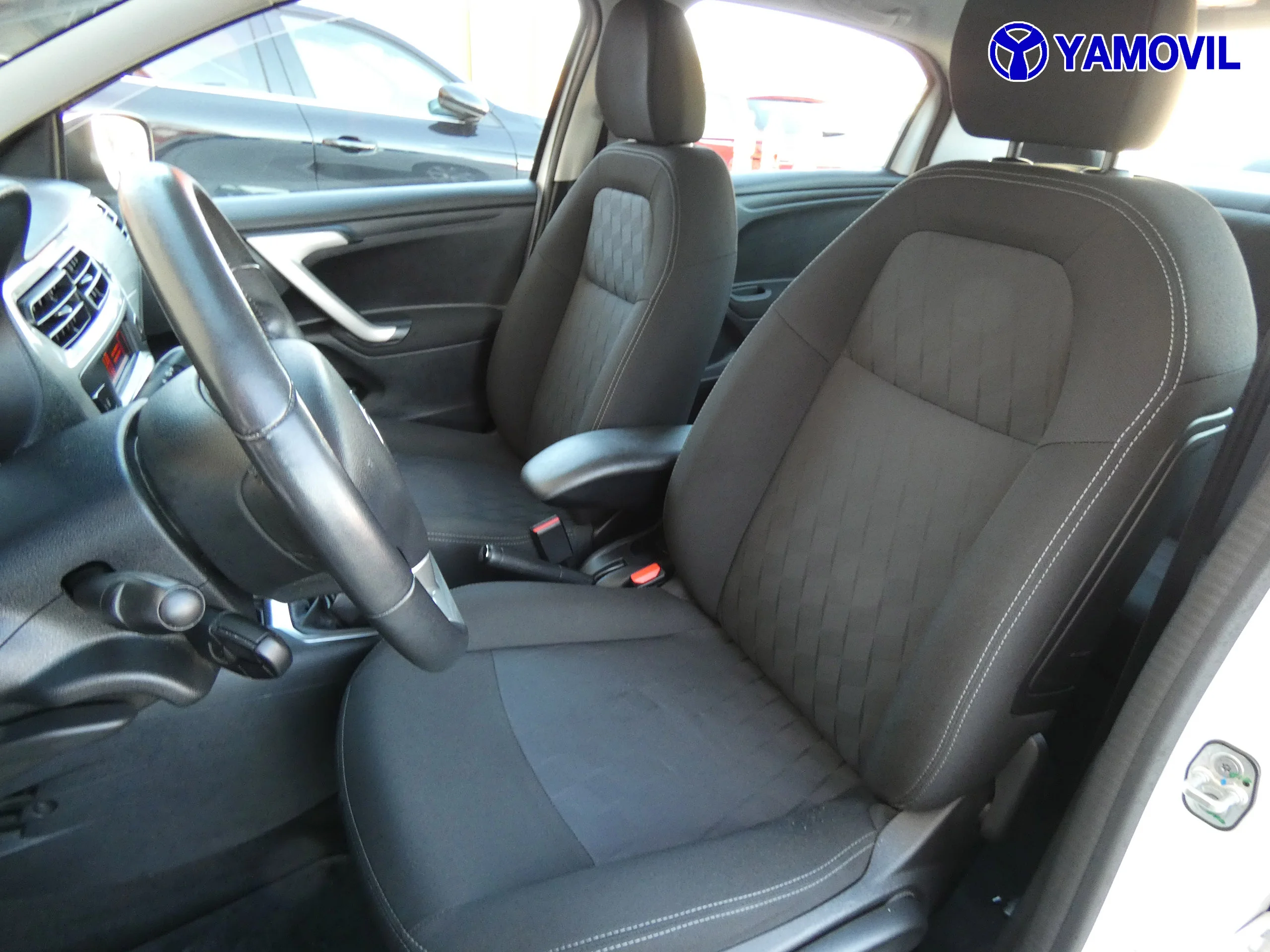 Citroen C-Elysee PURETECH EXCLUISVE 4P - Foto 13