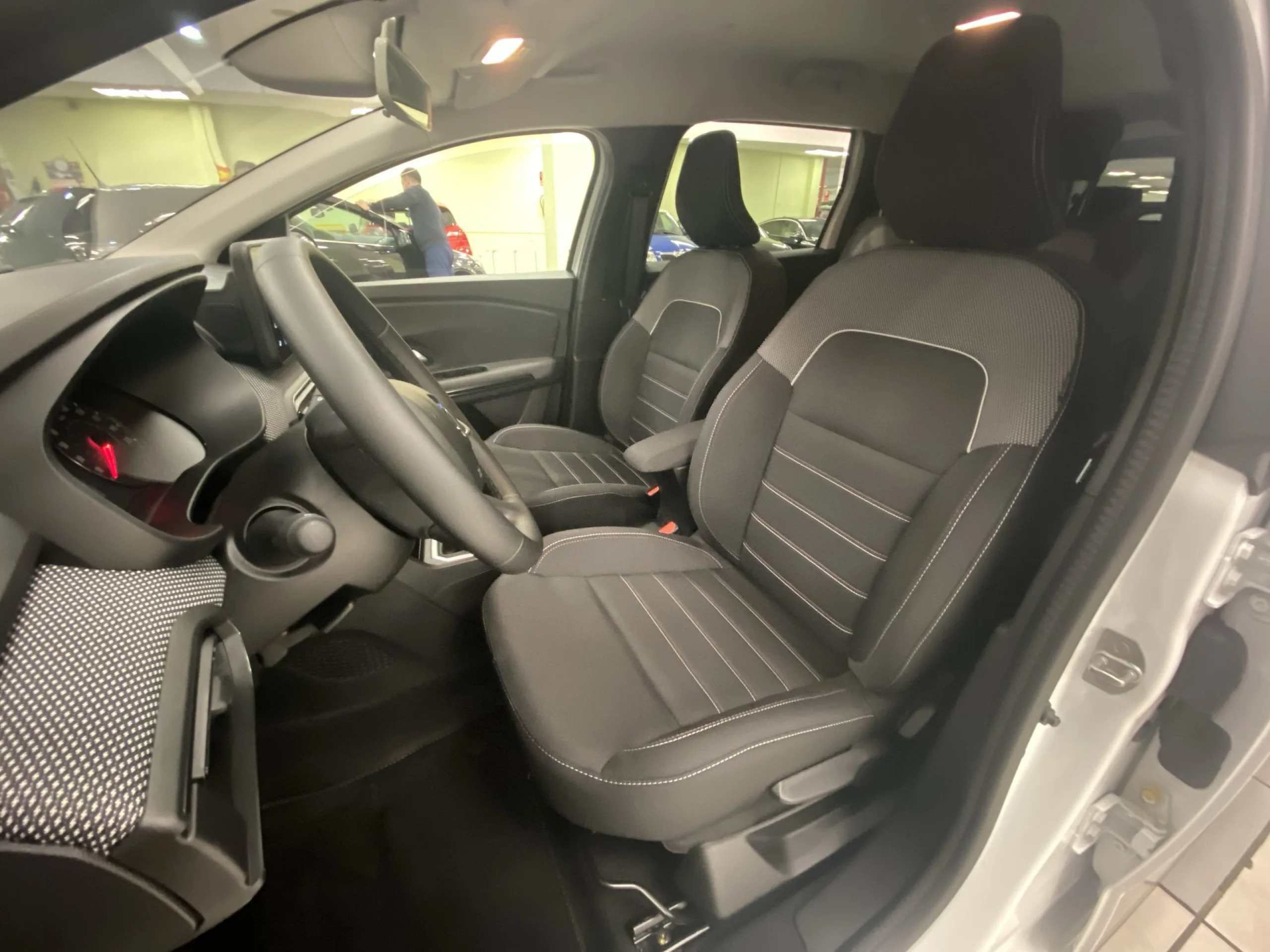 Dacia Jogger Serie Limitada Extreme 74 kW (100 CV) ECO-G - Foto 8