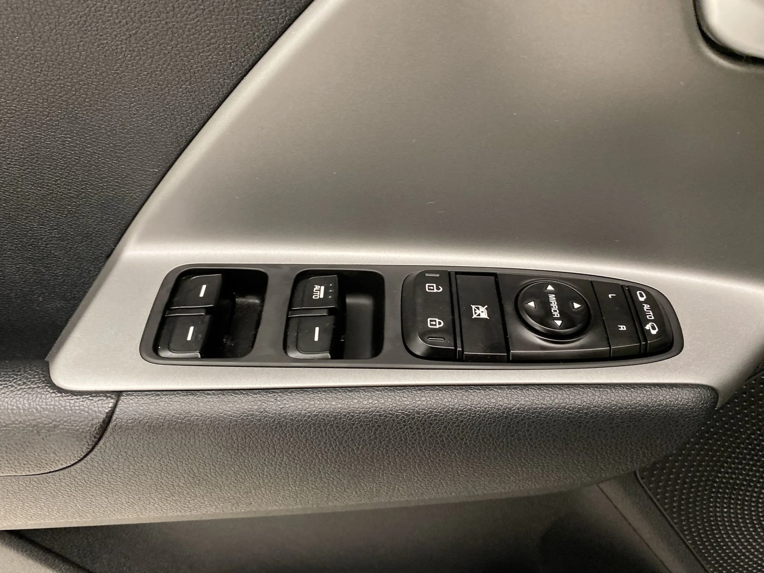 Kia Niro 1.6 GDi HEV Híbrido Drive 104 kW (141 CV) - Foto 10