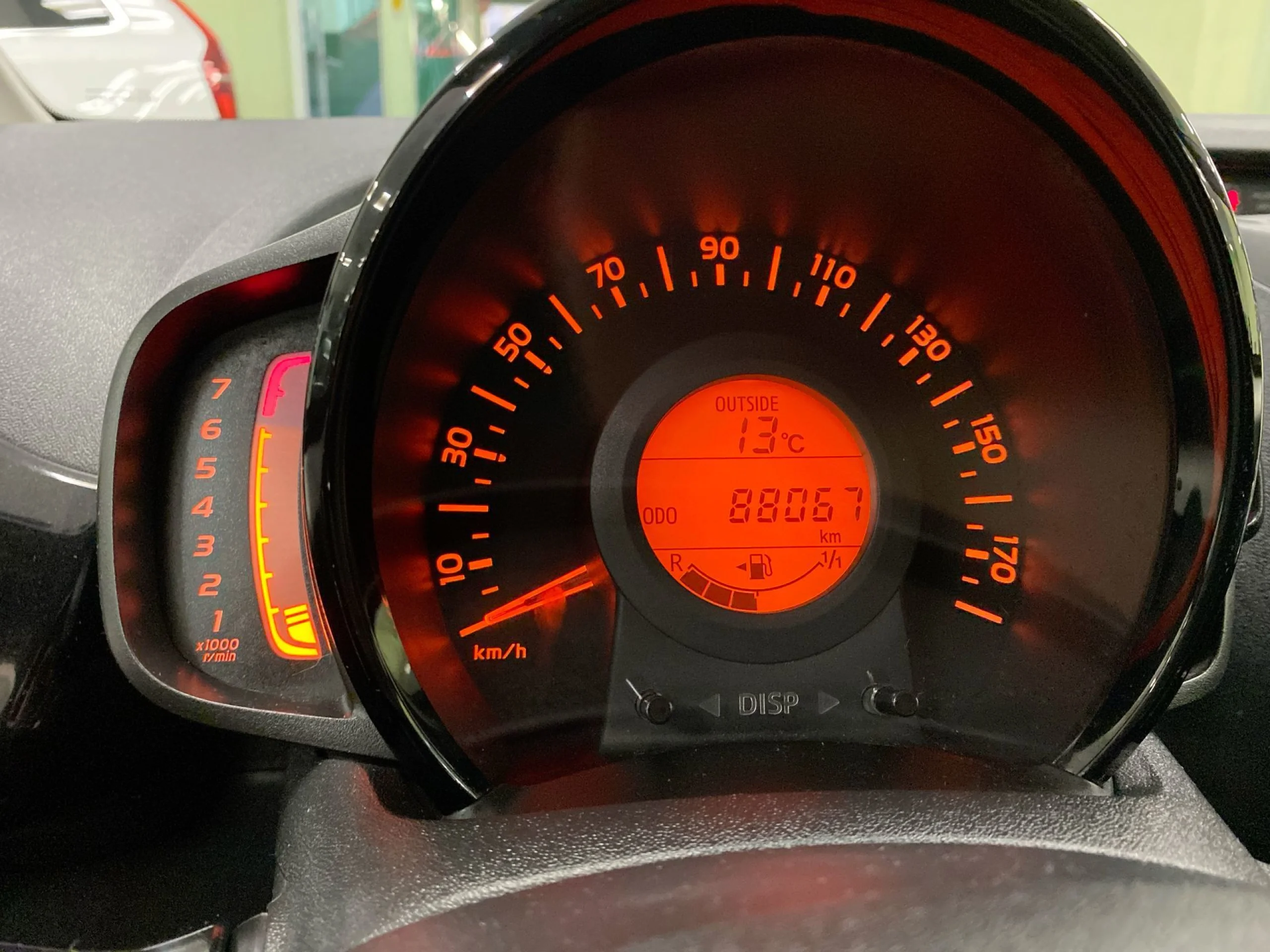 Toyota Aygo 1.0 70 x-play 51 kW (69 CV) - Foto 12