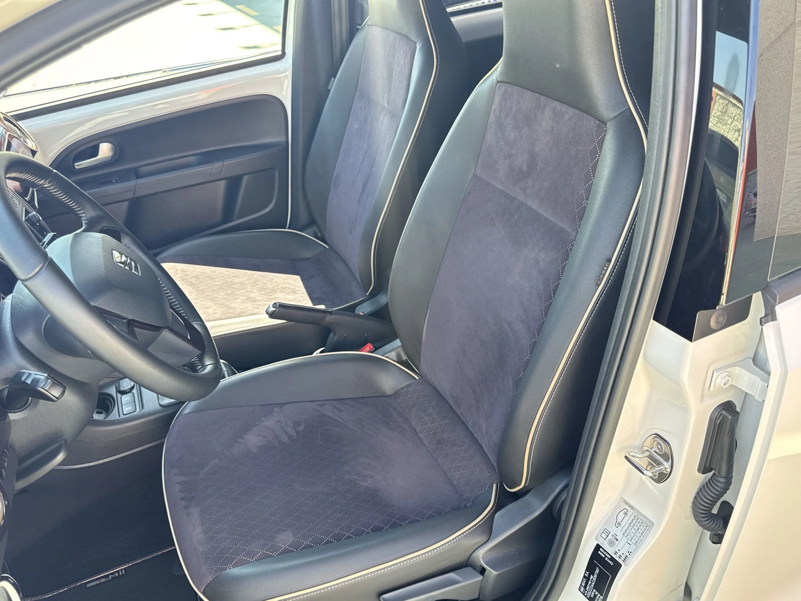 Seat Mii 1.0 Cosmopolitan 55 kW (75 CV) - Foto 8