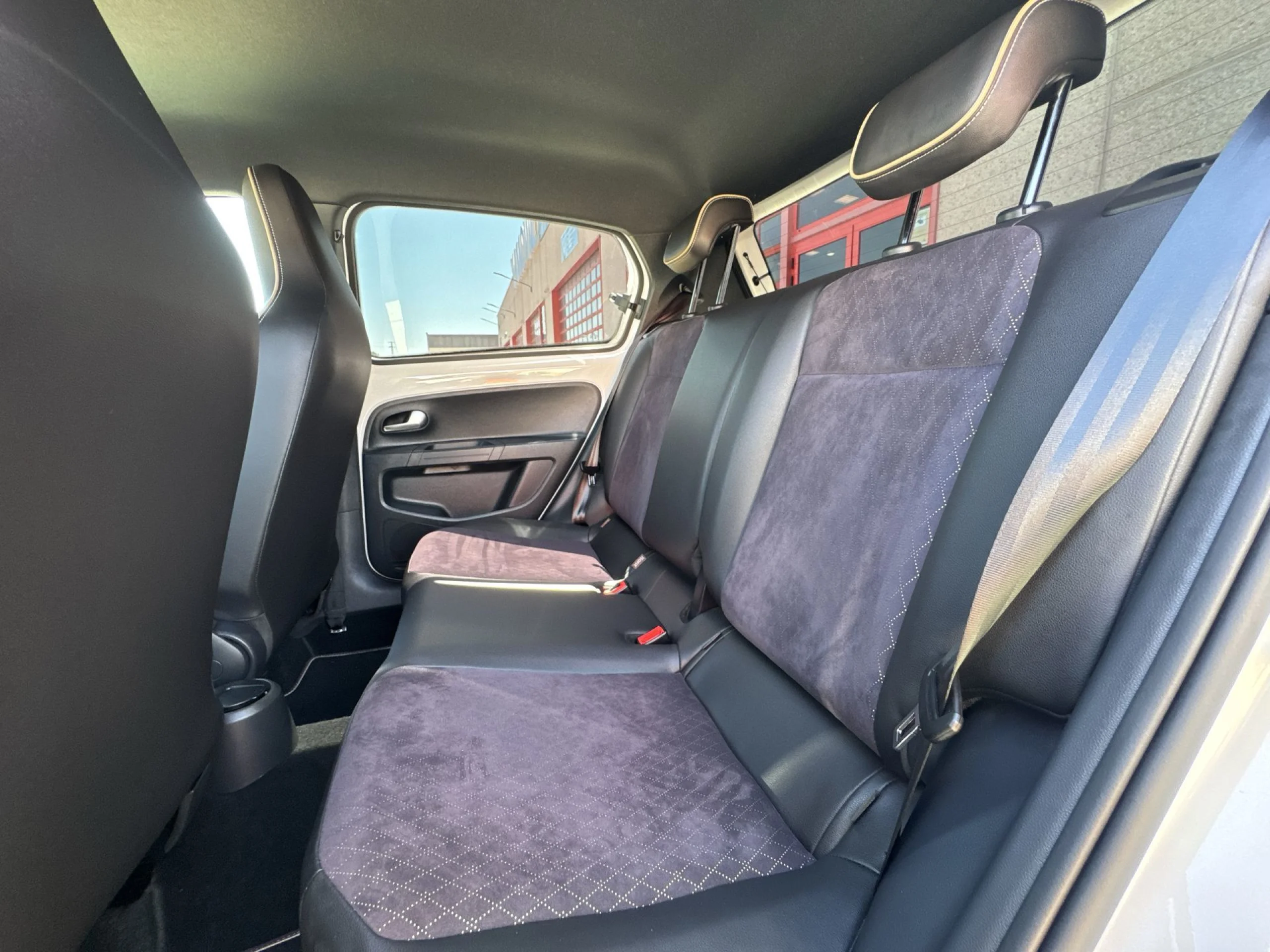 Seat Mii 1.0 Cosmopolitan 55 kW (75 CV) - Foto 24