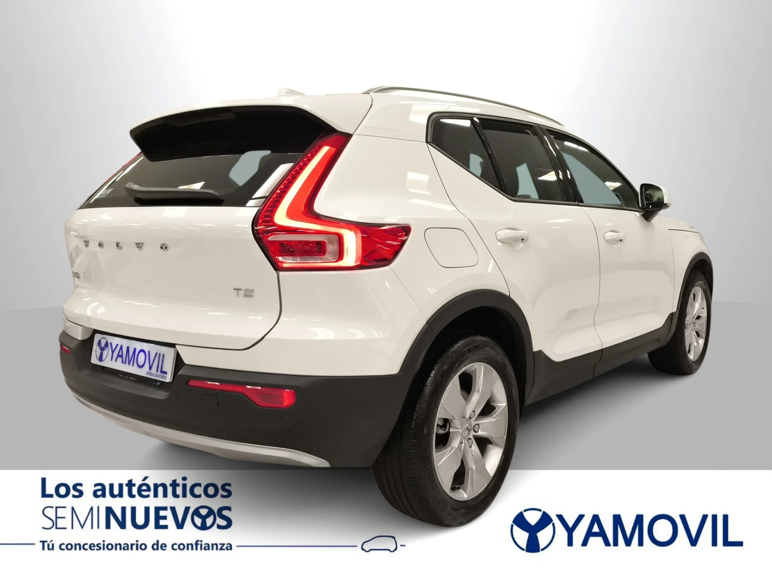 Volvo XC40 T2 Momentum Pro Auto 95 kW (129 CV) - Foto 6