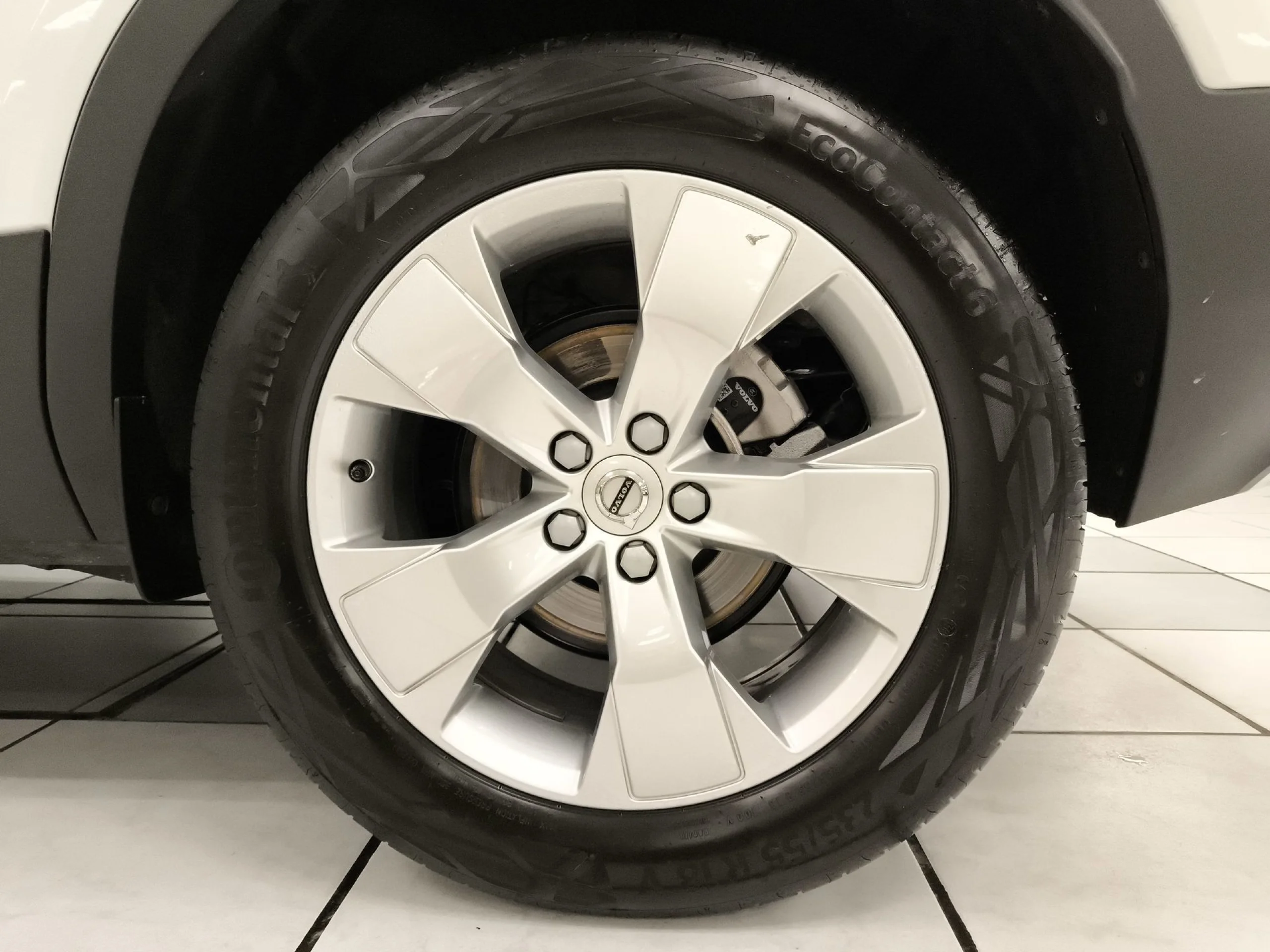Volvo XC40 T2 Momentum Pro Auto 95 kW (129 CV) - Foto 7