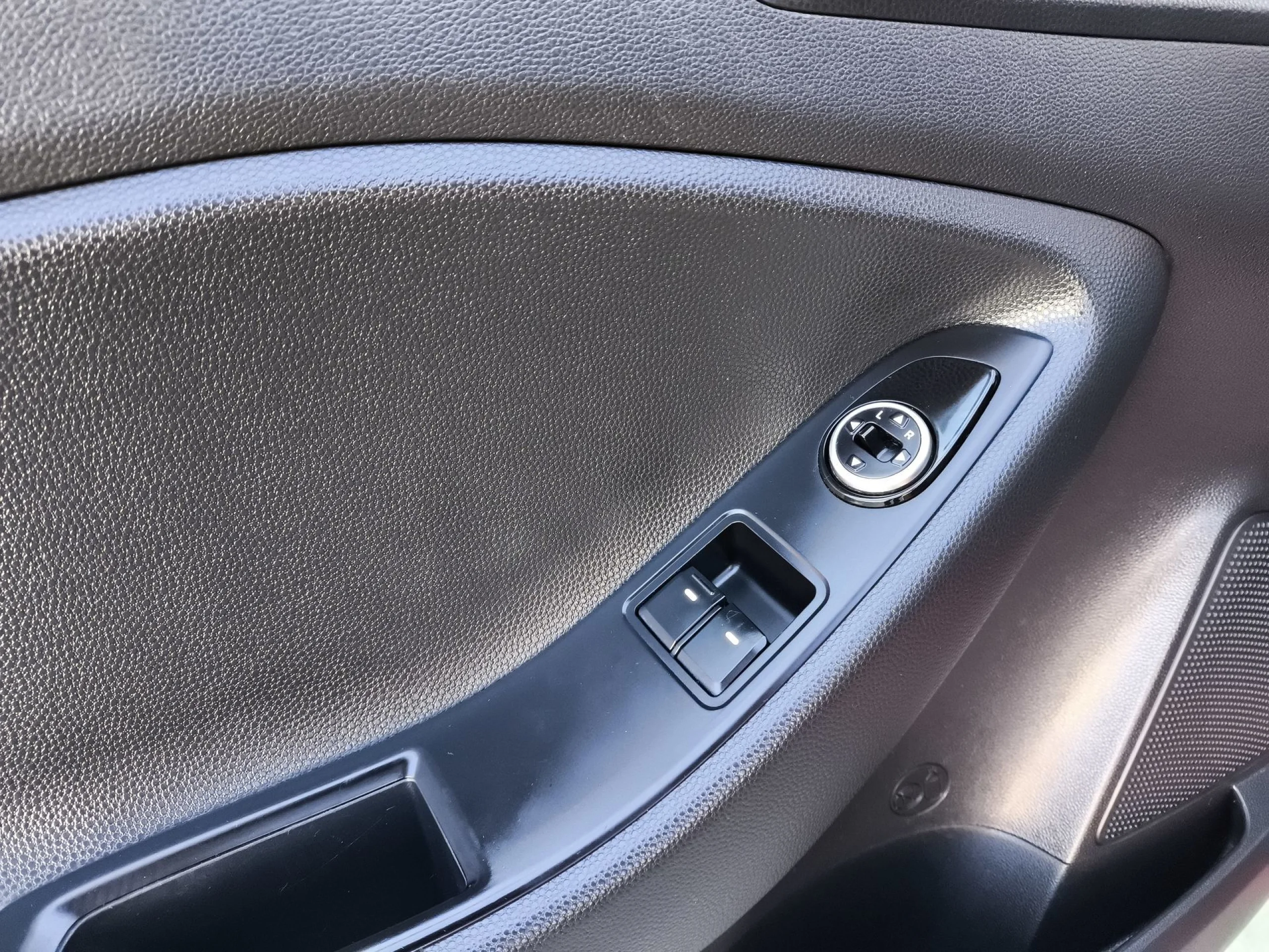 Hyundai I20 1.1 CRDI Essence 55 kW (75 CV) - Foto 10