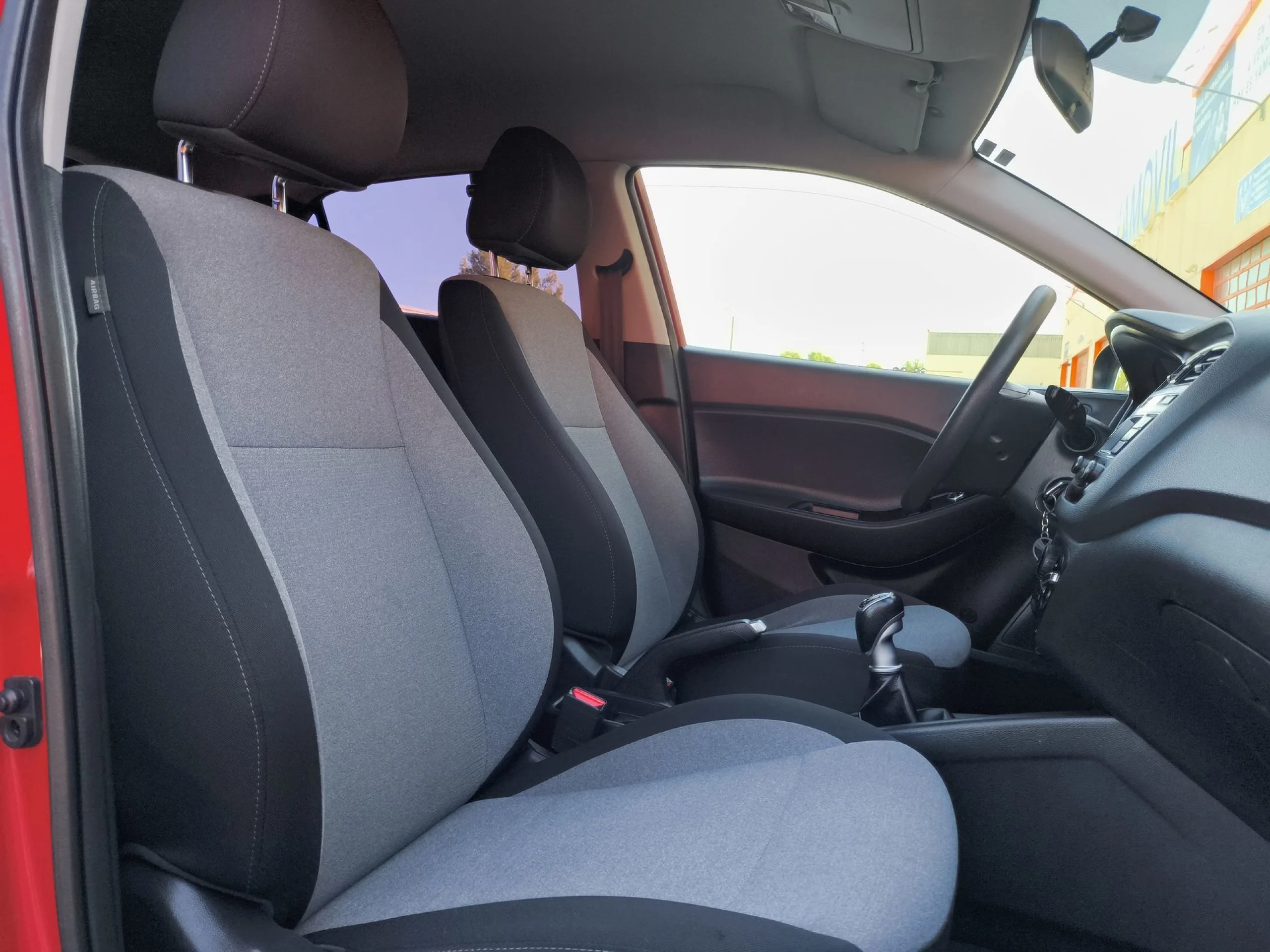 Hyundai I20 1.1 CRDI Essence 55 kW (75 CV) - Foto 20