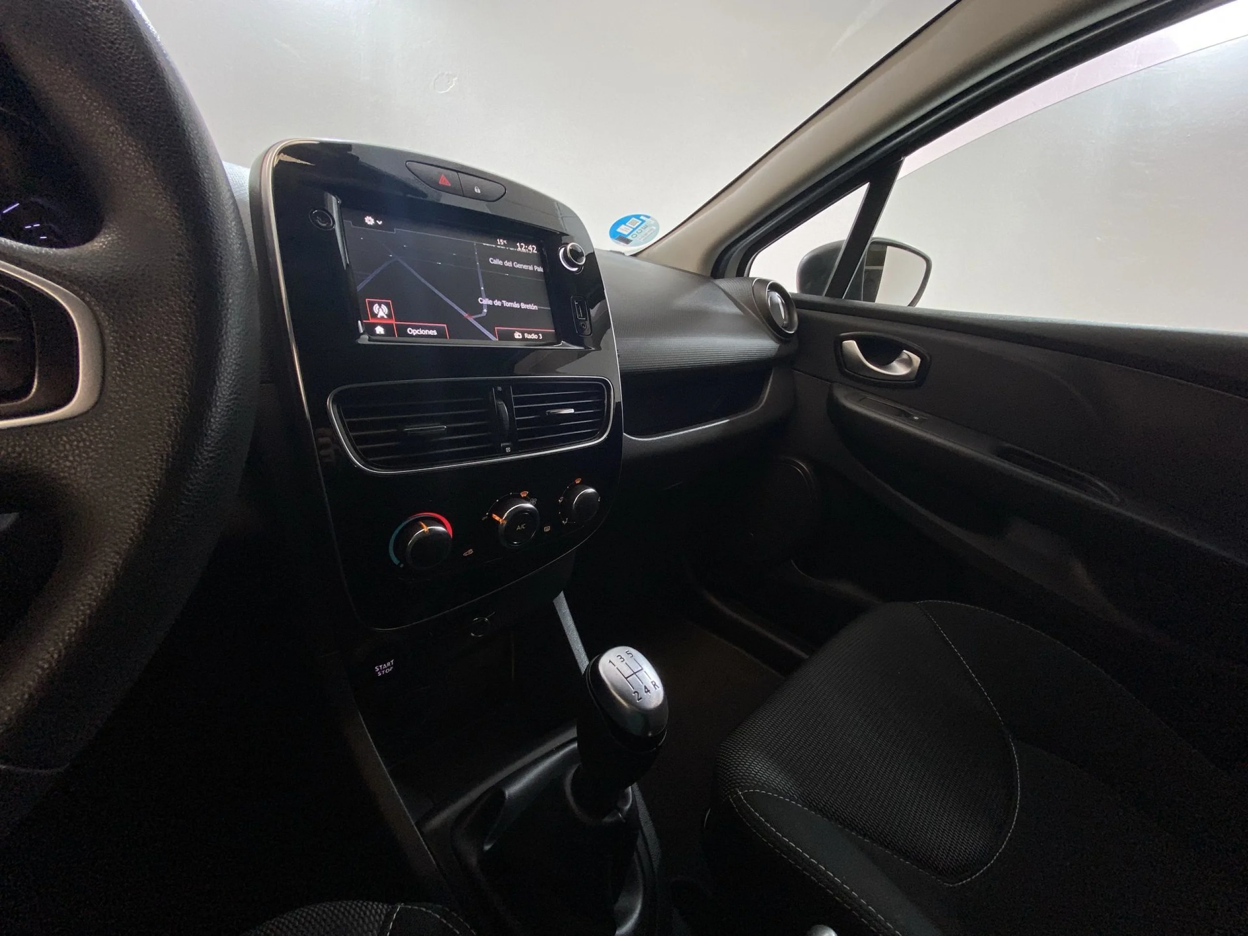 Renault Clio Business TCe 74 kW (100 CV) GLP - Foto 17