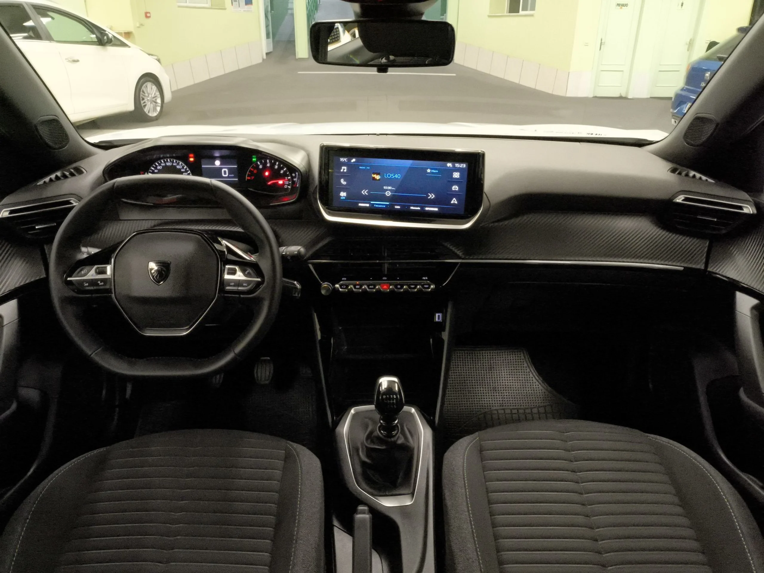 Peugeot 2008 PureTech 100 SANDS Active 75 kW (100 CV) - Foto 5