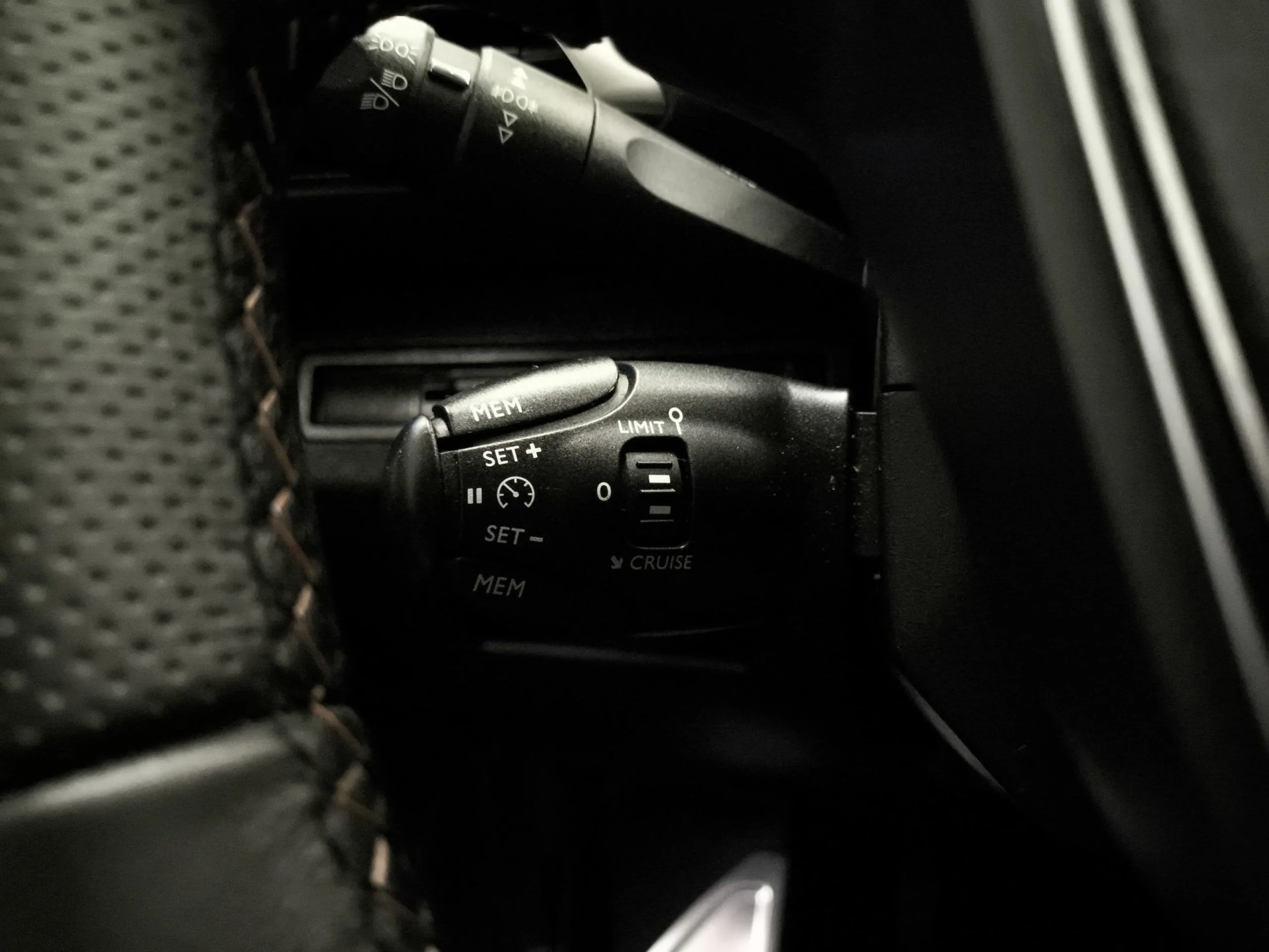 Peugeot 3008 PureTech 130 SANDS GT Line EAT8 96 kW (130 CV) - Foto 12