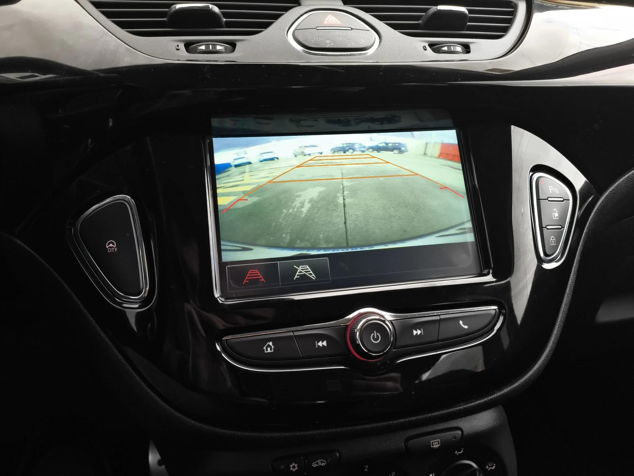 Opel Corsa 1.4 Design Line 66 kW (90 CV) - Foto 17