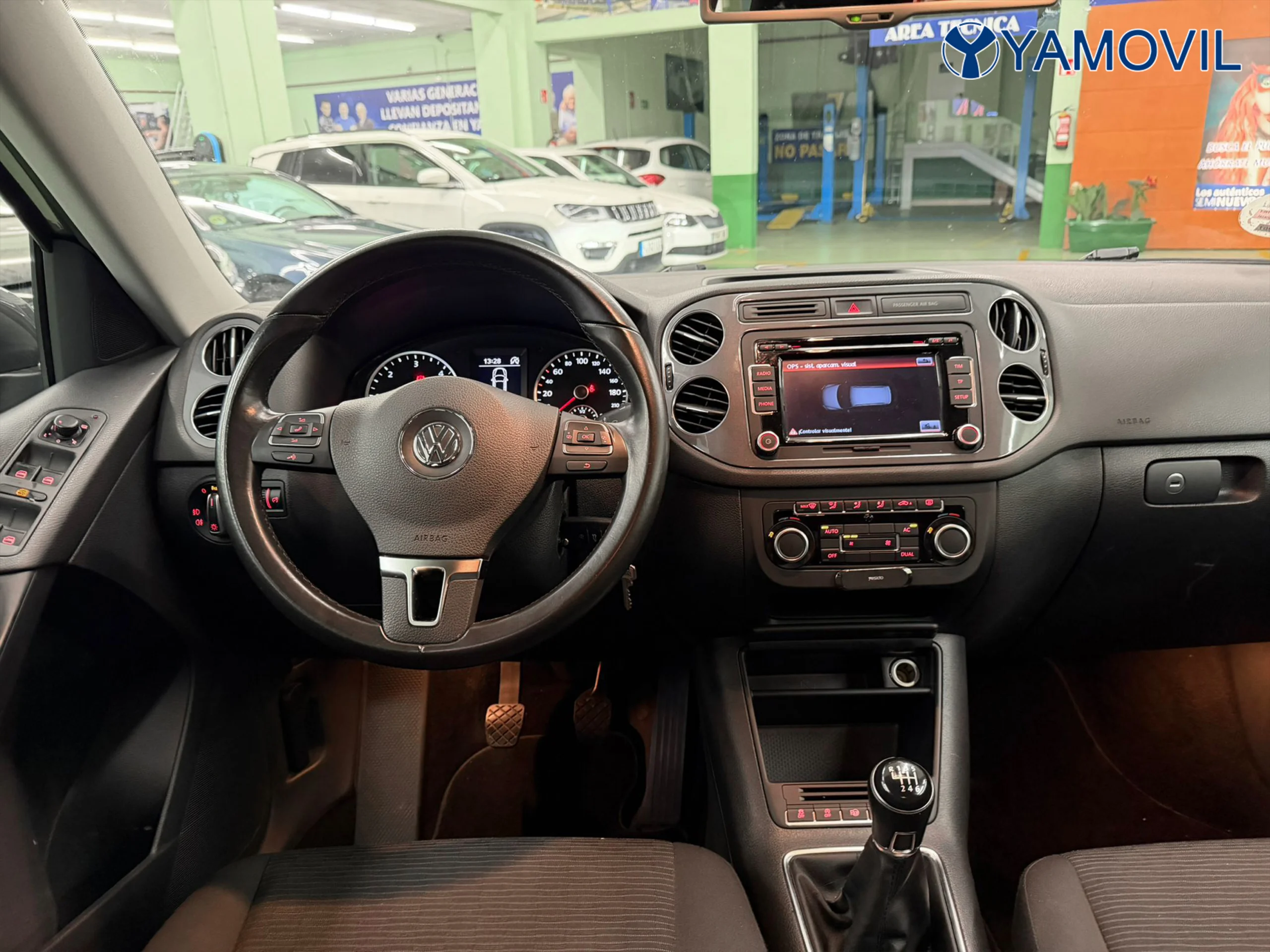 Volkswagen Tiguan T1 2.0 TDI BMT 4x2 81 kW (110 CV) - Foto 5