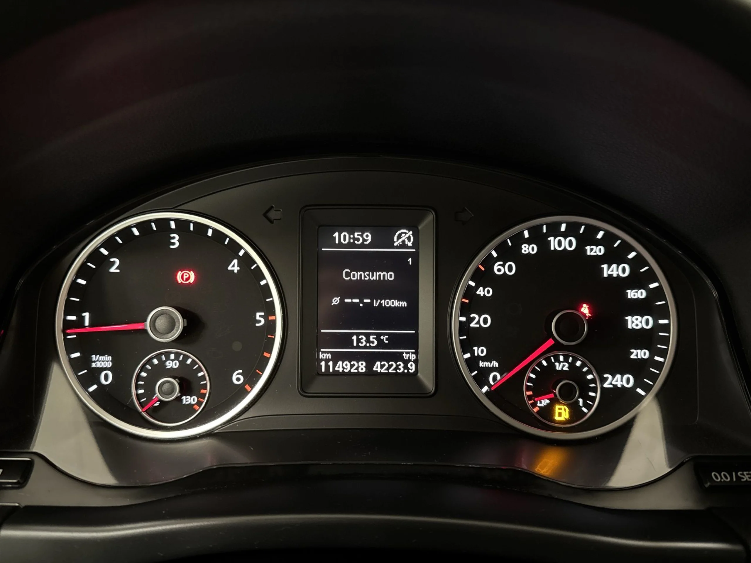 Volkswagen Tiguan T1 2.0 TDI BMT 4x2 81 kW (110 CV) - Foto 14