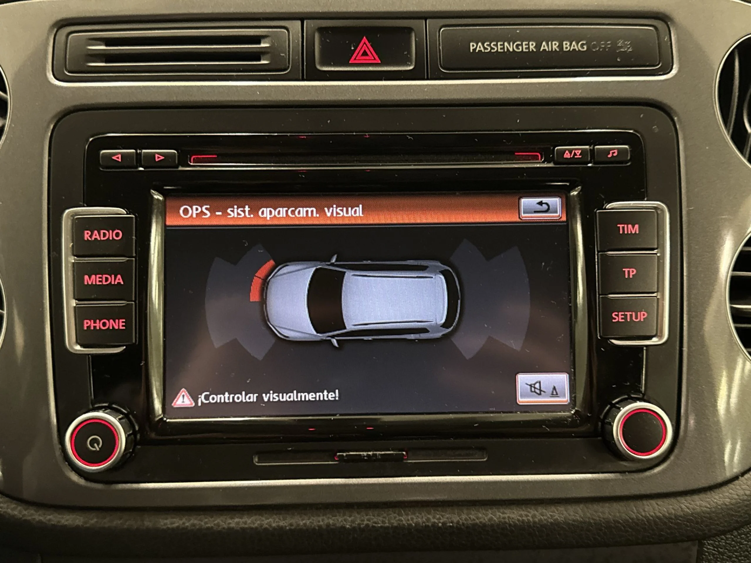 Volkswagen Tiguan T1 2.0 TDI BMT 4x2 81 kW (110 CV) - Foto 16