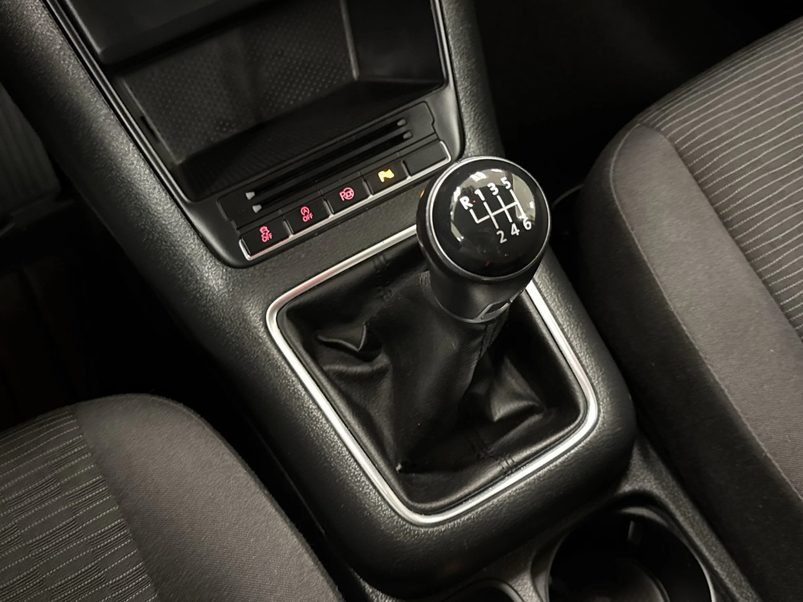 Volkswagen Tiguan T1 2.0 TDI BMT 4x2 81 kW (110 CV) - Foto 18