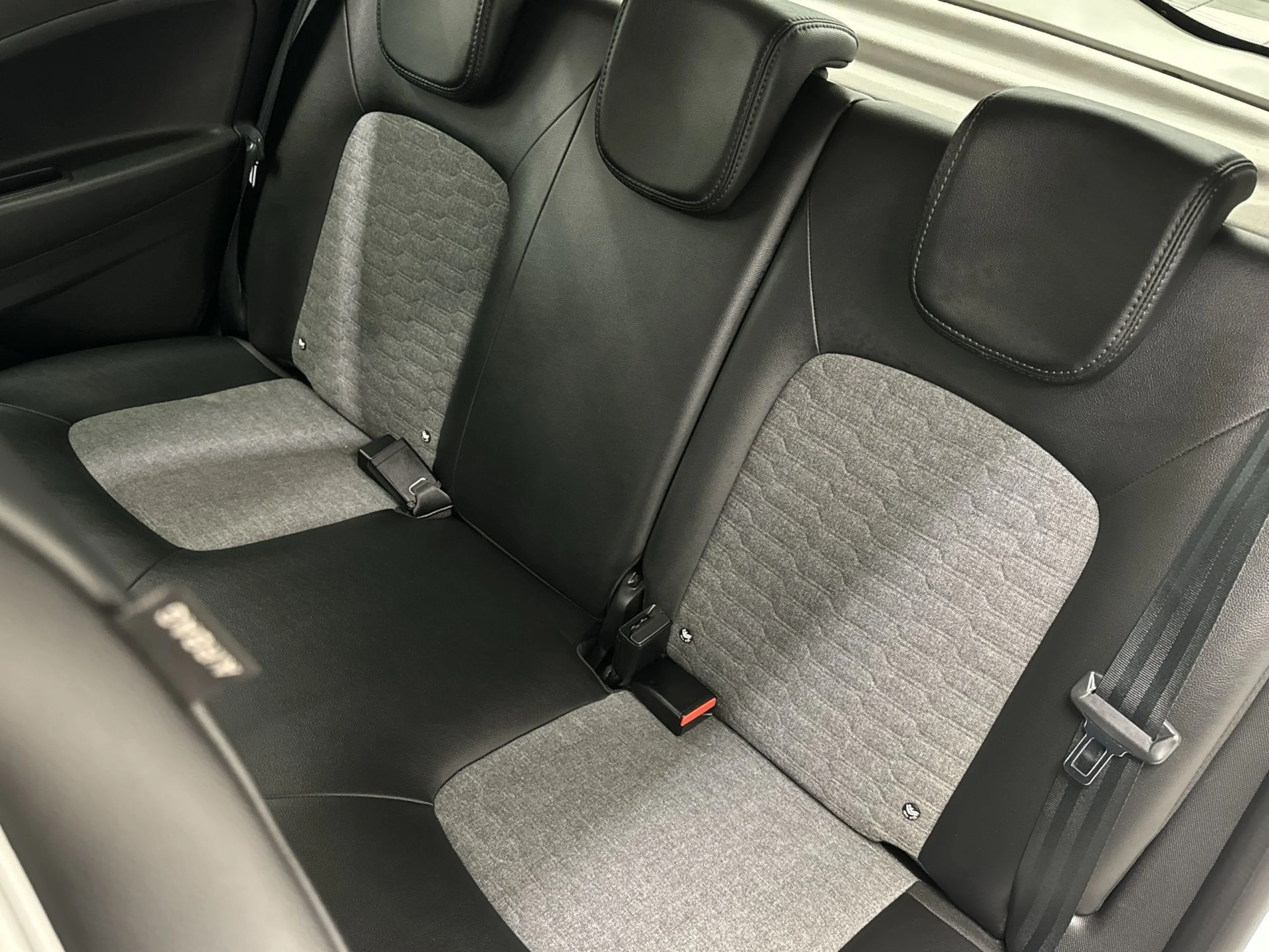 Renault Zoe Zen R135 50kWh Bateria 99 kW (135 CV) - Foto 18