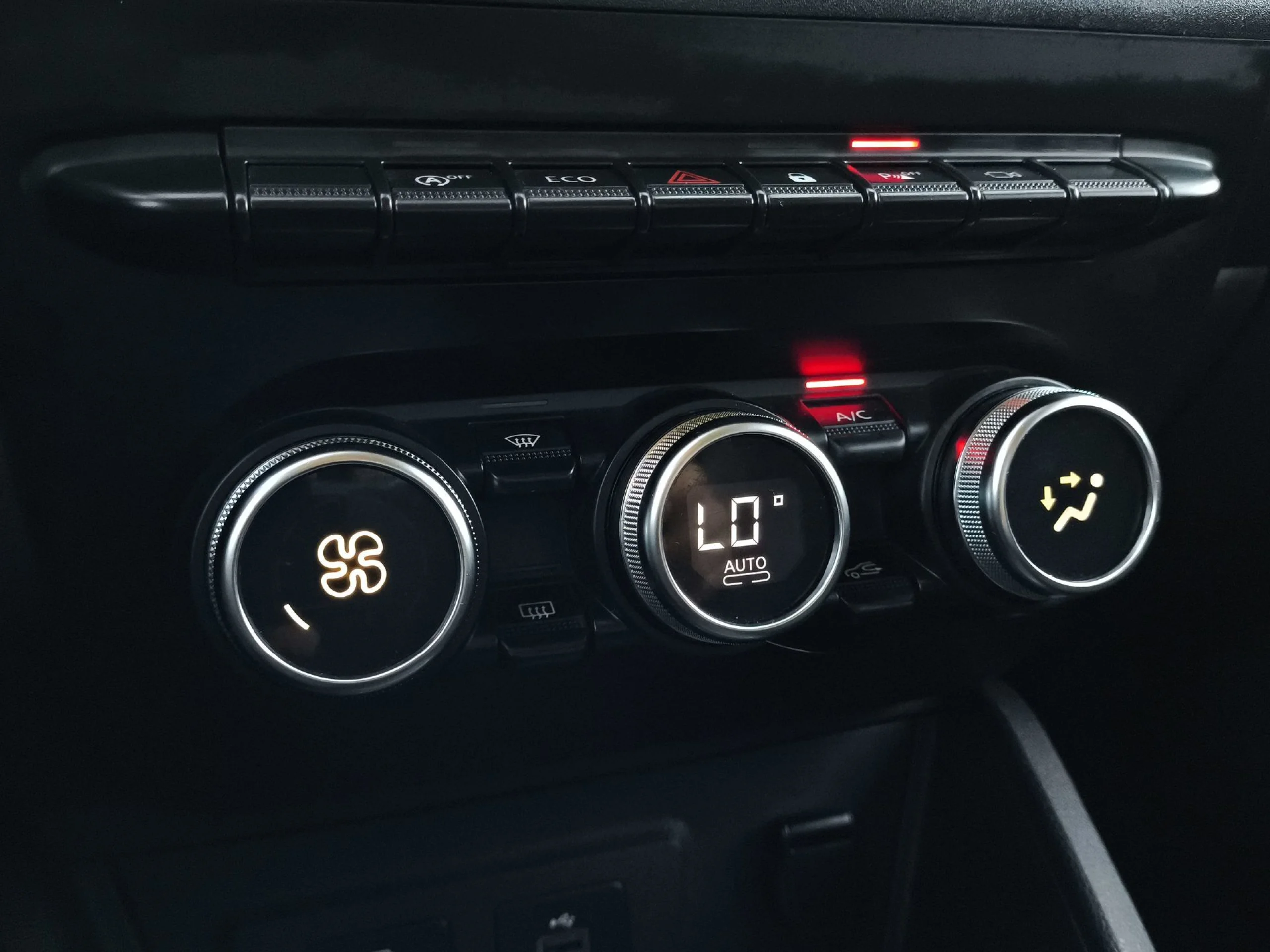 Dacia Duster Prestige TCE 66 kW (90 CV) 4X2 - Foto 19