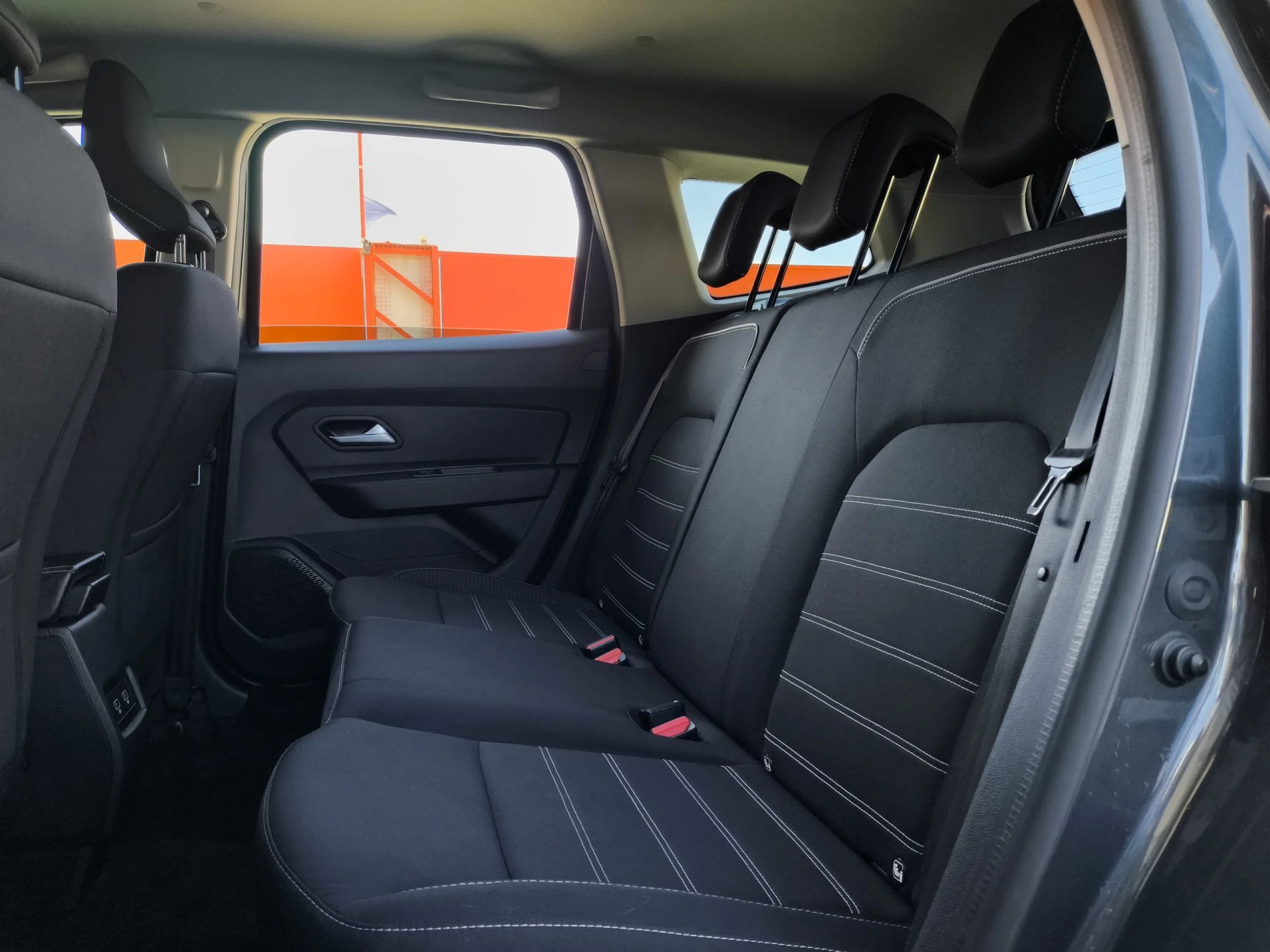 Dacia Duster Prestige TCE 66 kW (90 CV) 4X2 - Foto 22