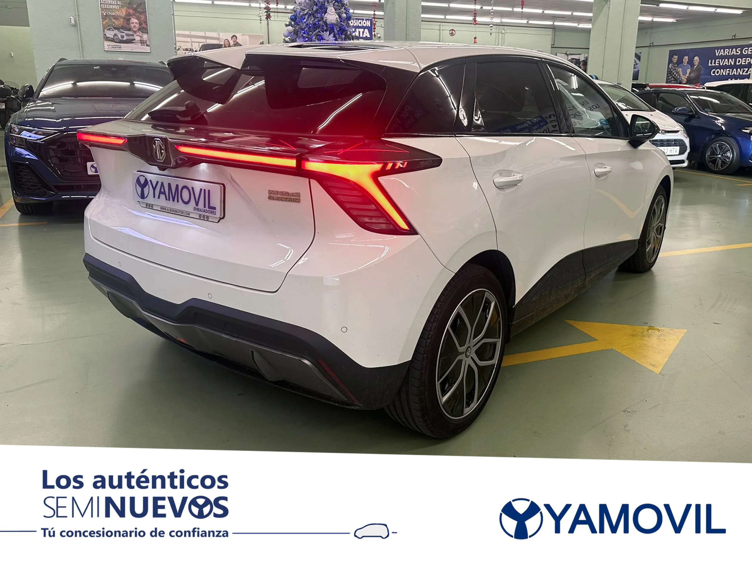 MG MG4 64kWh Luxury 150 kW (204 CV) - Foto 2