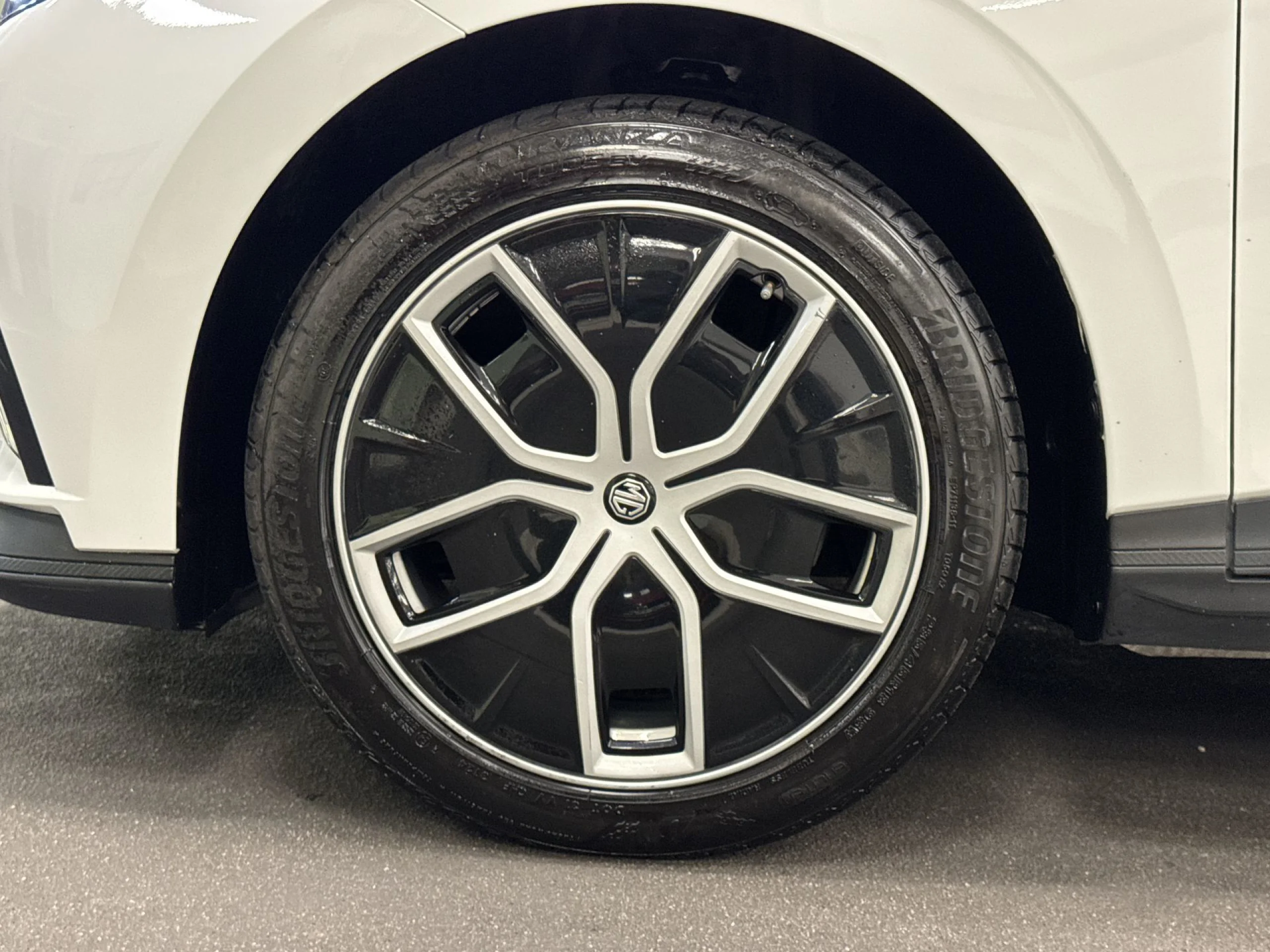 MG MG4 64kWh Luxury 150 kW (204 CV) - Foto 7