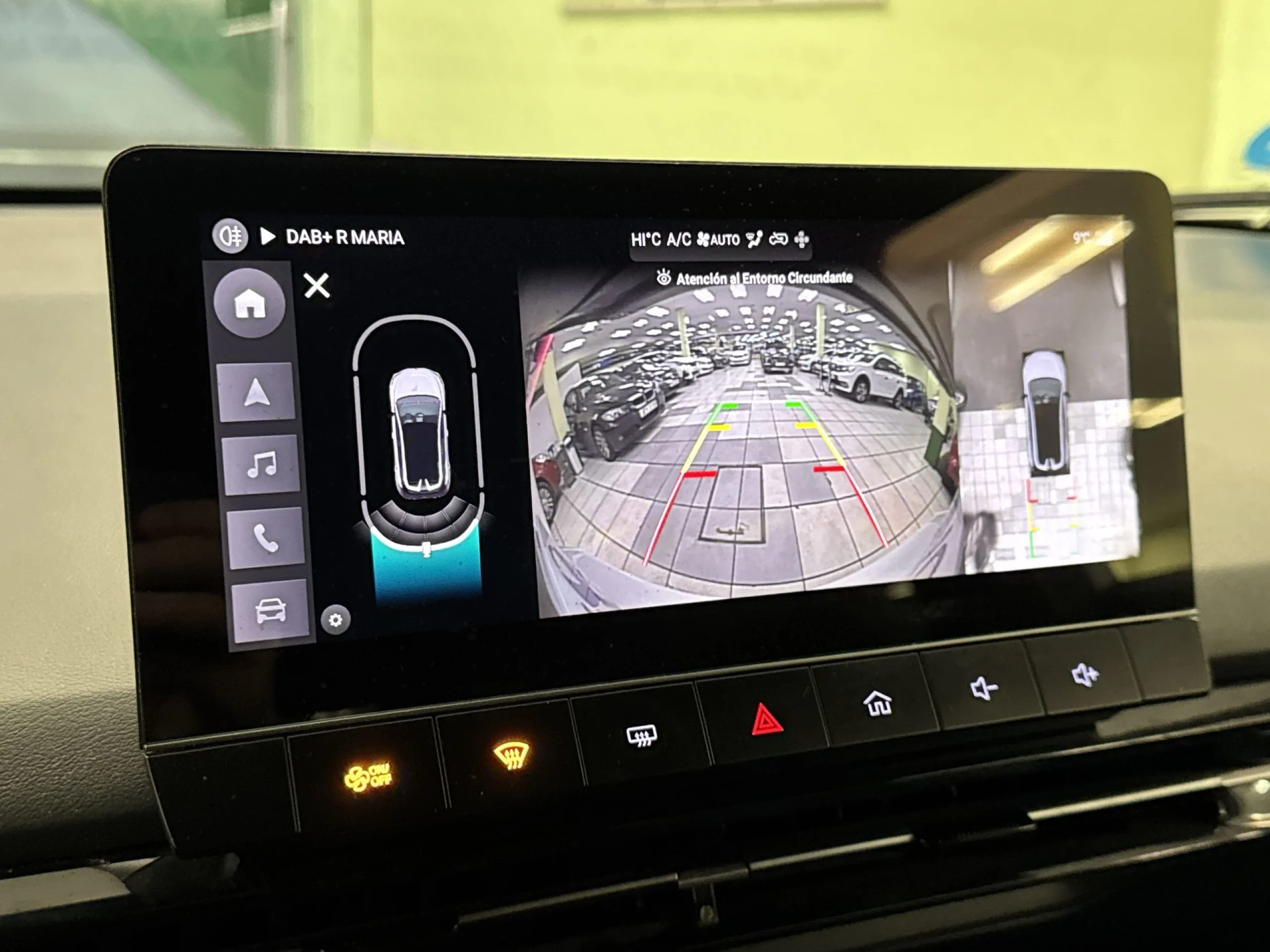 MG MG4 64kWh Luxury 150 kW (204 CV) - Foto 19