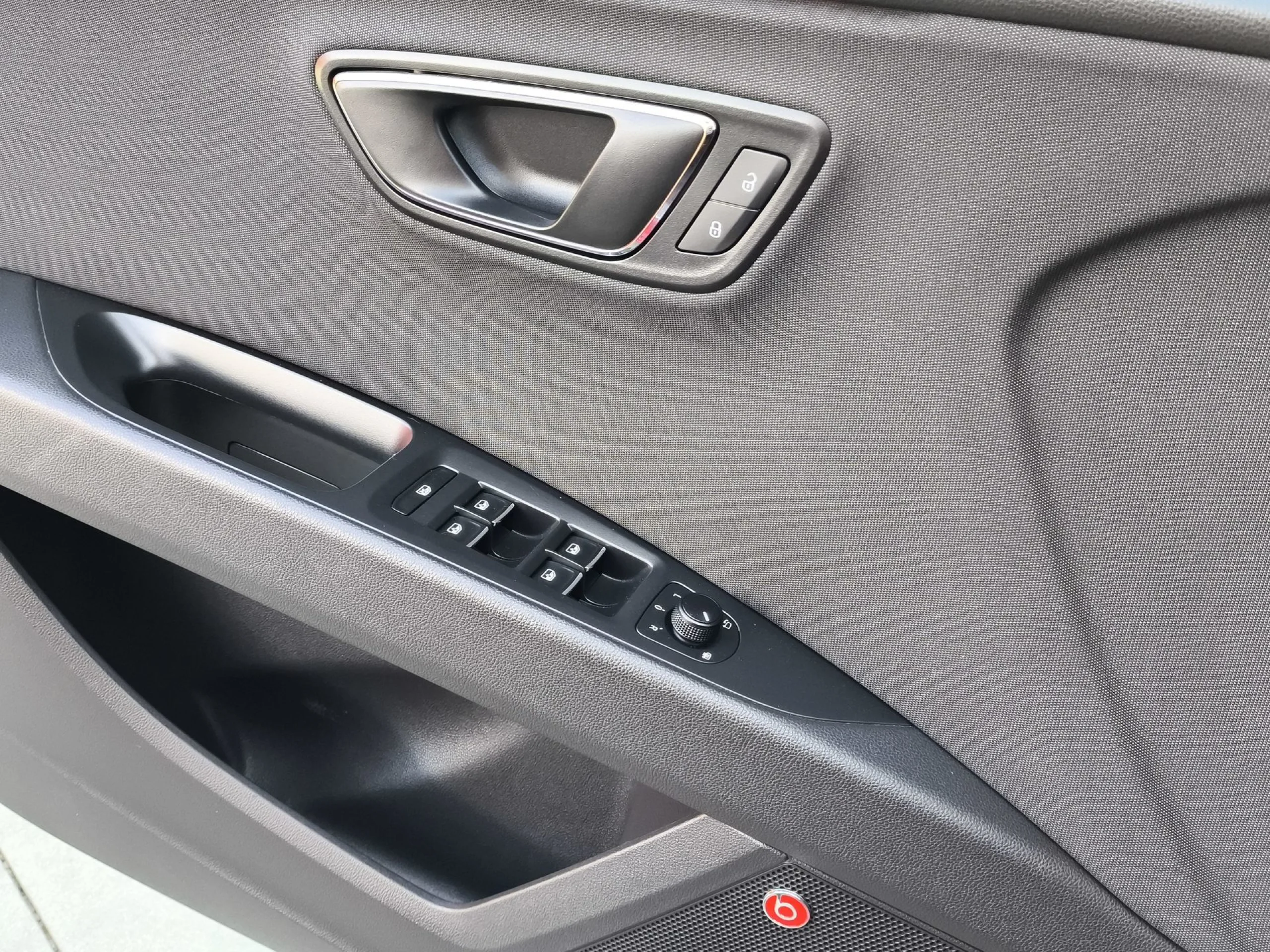 Seat León 1.5 TSI SANDS FR Edition 96 kW (130 CV) - Foto 10