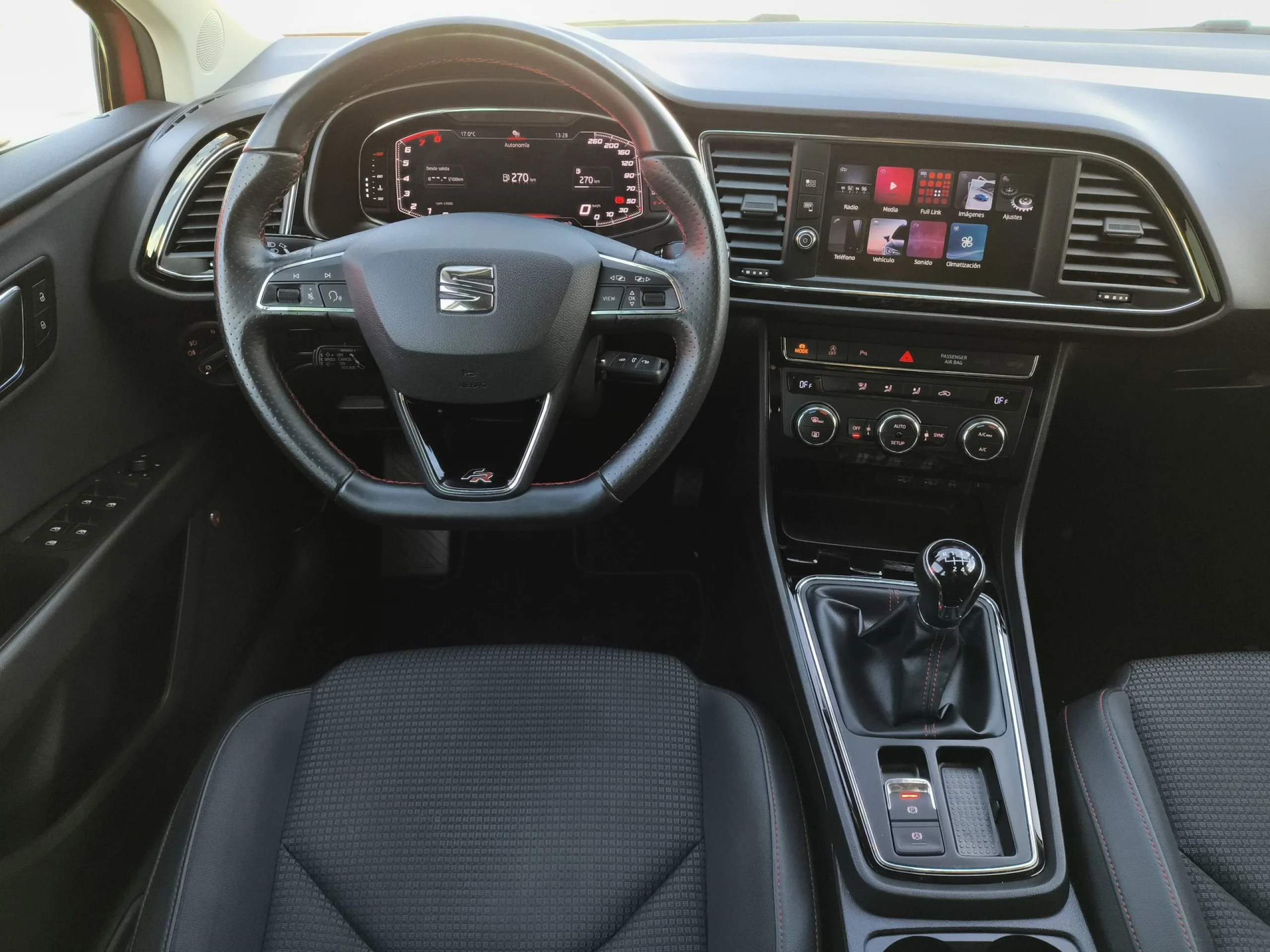 Seat León 1.5 TSI SANDS FR Edition 96 kW (130 CV) - Foto 17