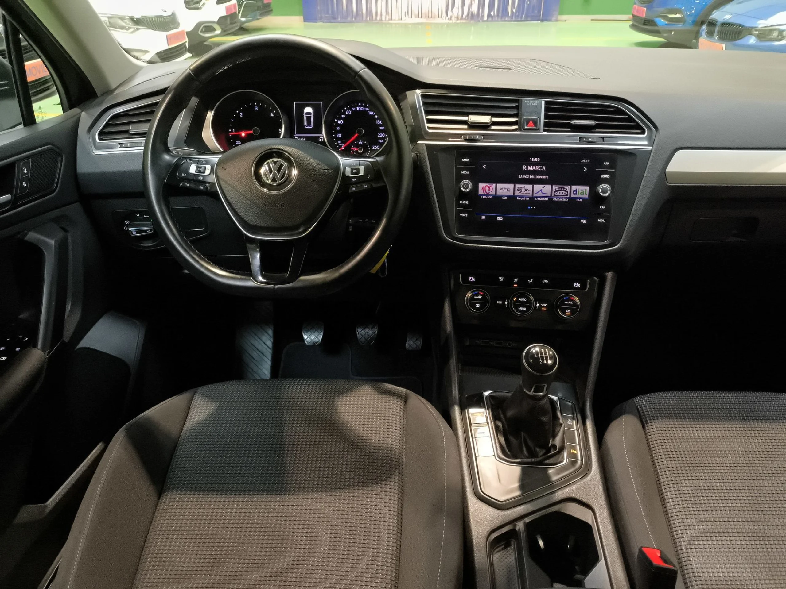 Volkswagen Tiguan Edition 1.6 TDI 85 kW (115 CV) - Foto 14