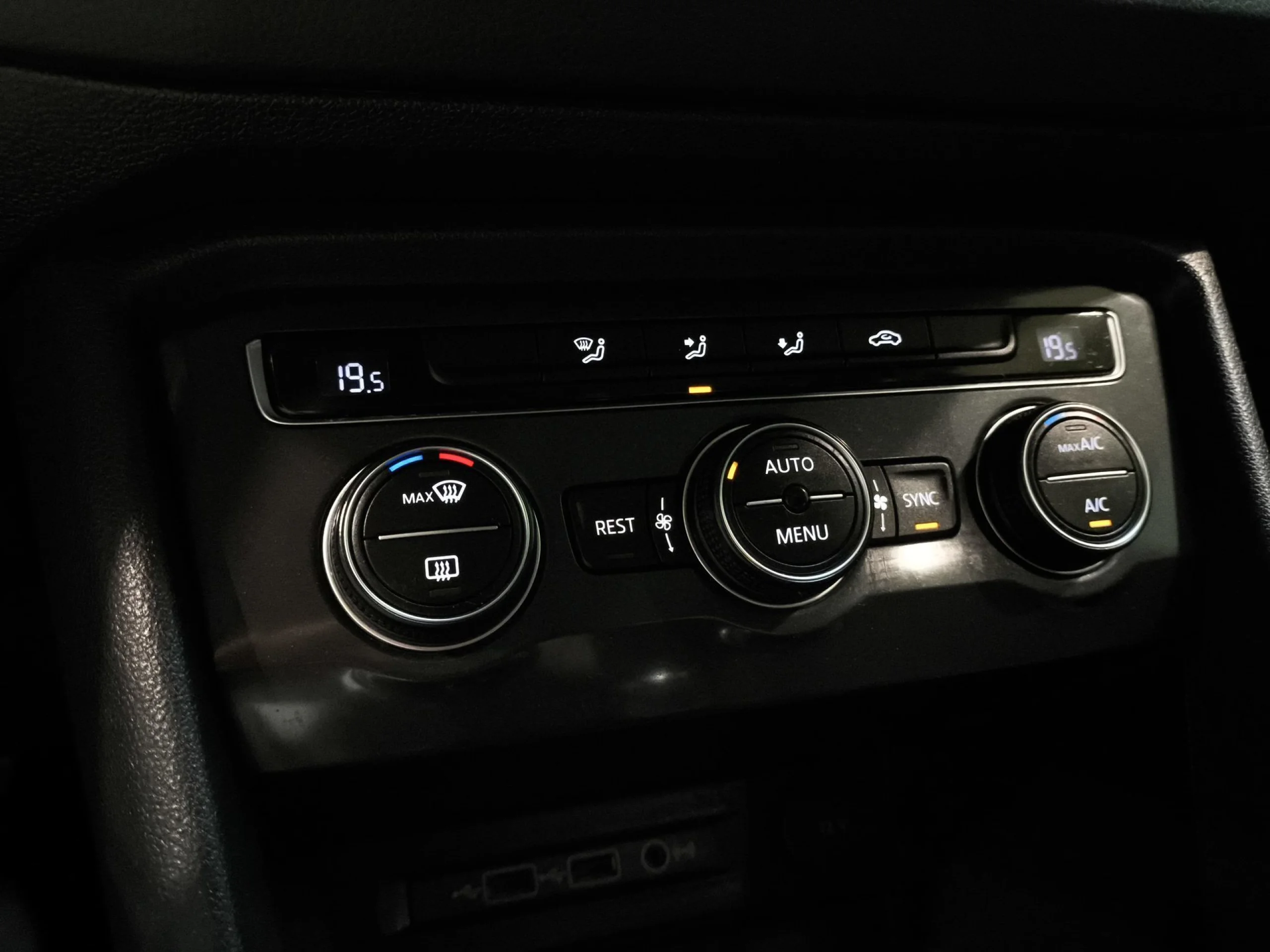 Volkswagen Tiguan Edition 1.6 TDI 85 kW (115 CV) - Foto 24