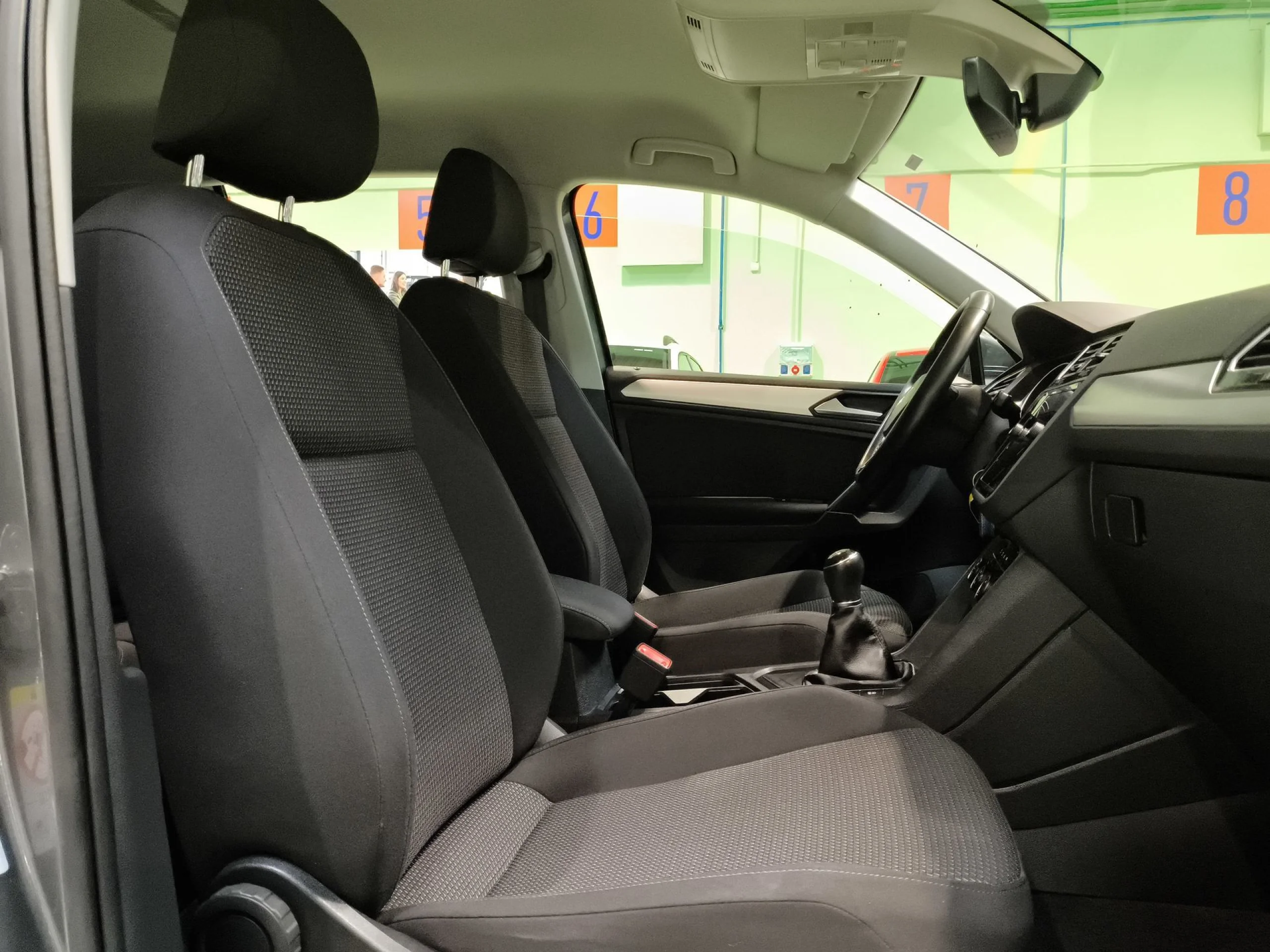 Volkswagen Tiguan Edition 1.6 TDI 85 kW (115 CV) - Foto 31
