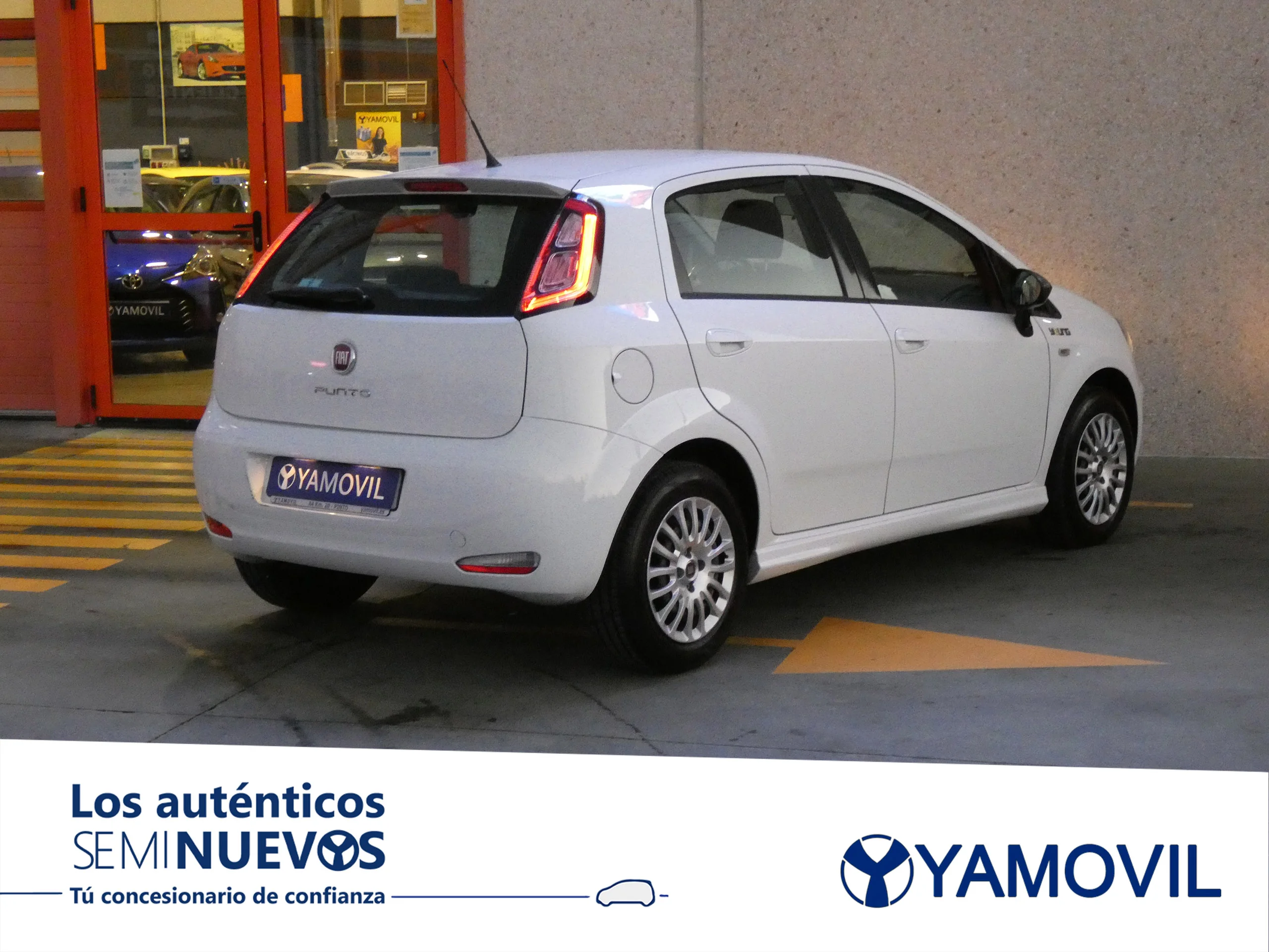 Fiat Punto 1.2 YOUNG - Foto 4