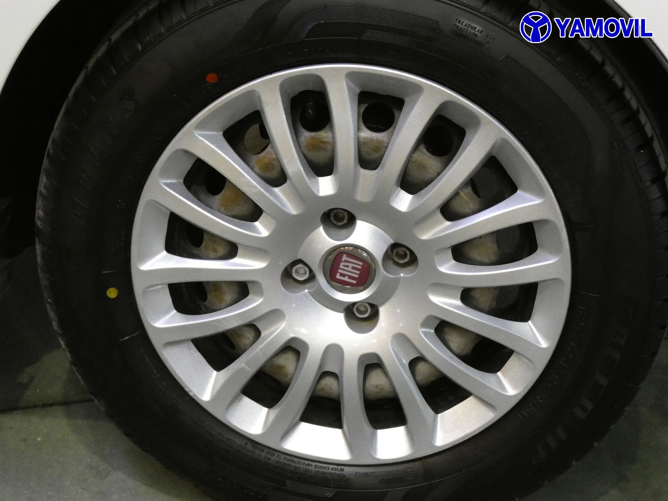 Fiat Punto 1.2 YOUNG - Foto 10