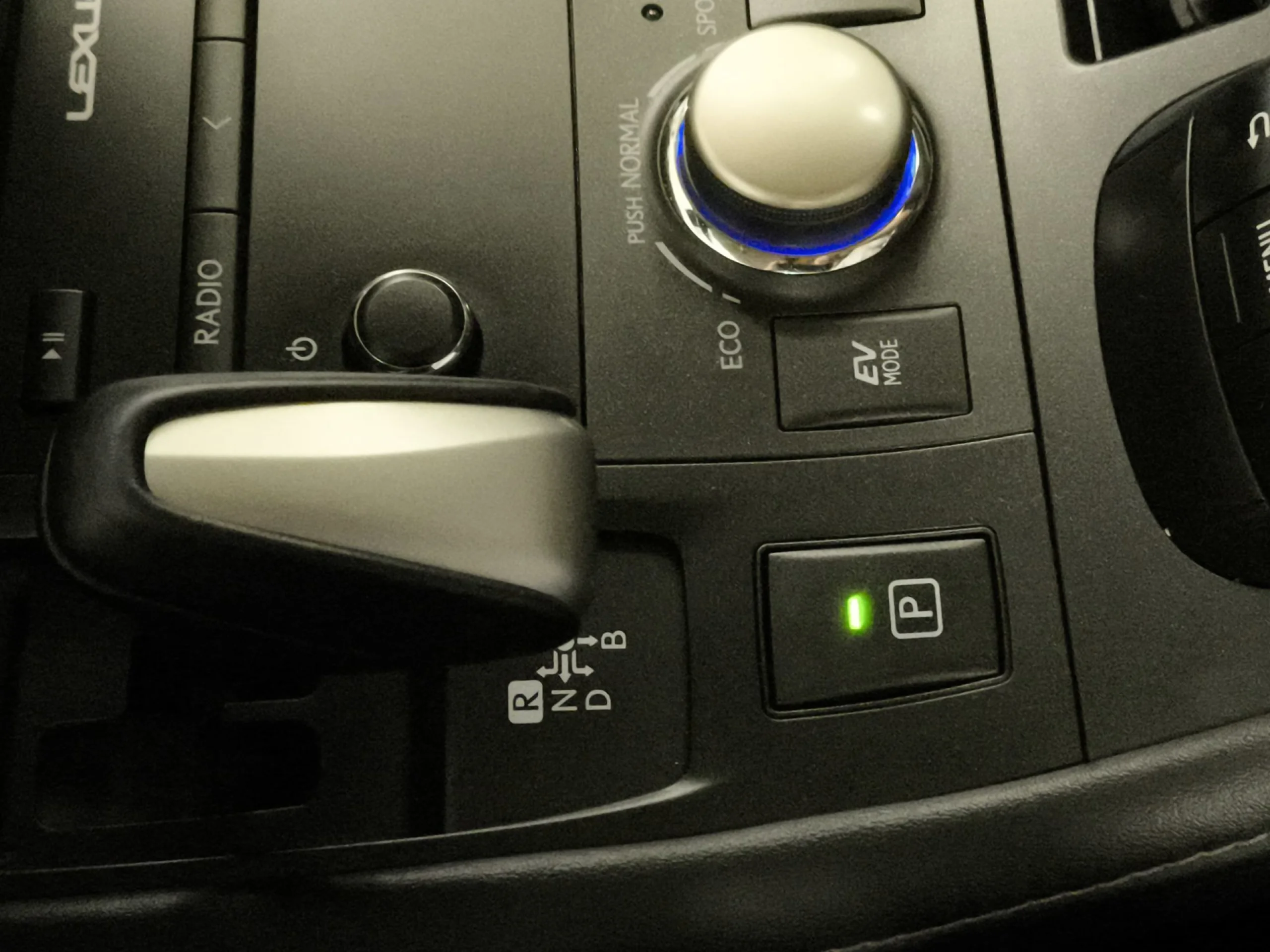 Lexus CT 200h Executive 100 kW (136 CV) - Foto 16