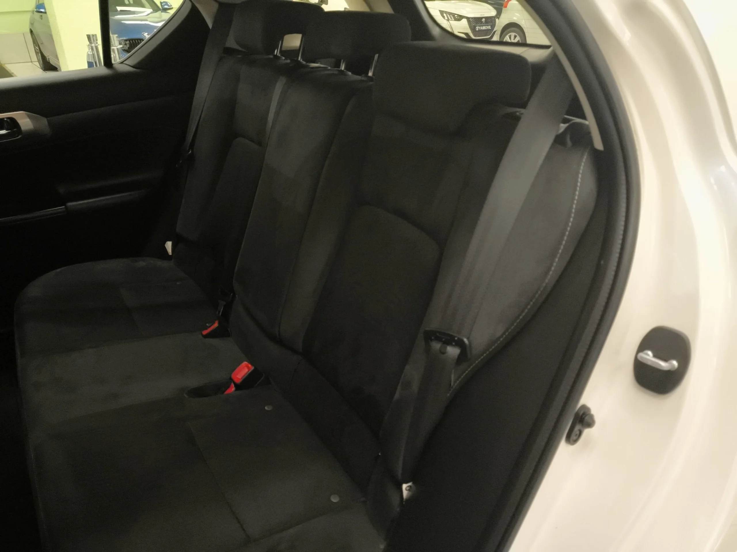 Lexus CT 200h Executive 100 kW (136 CV) - Foto 18