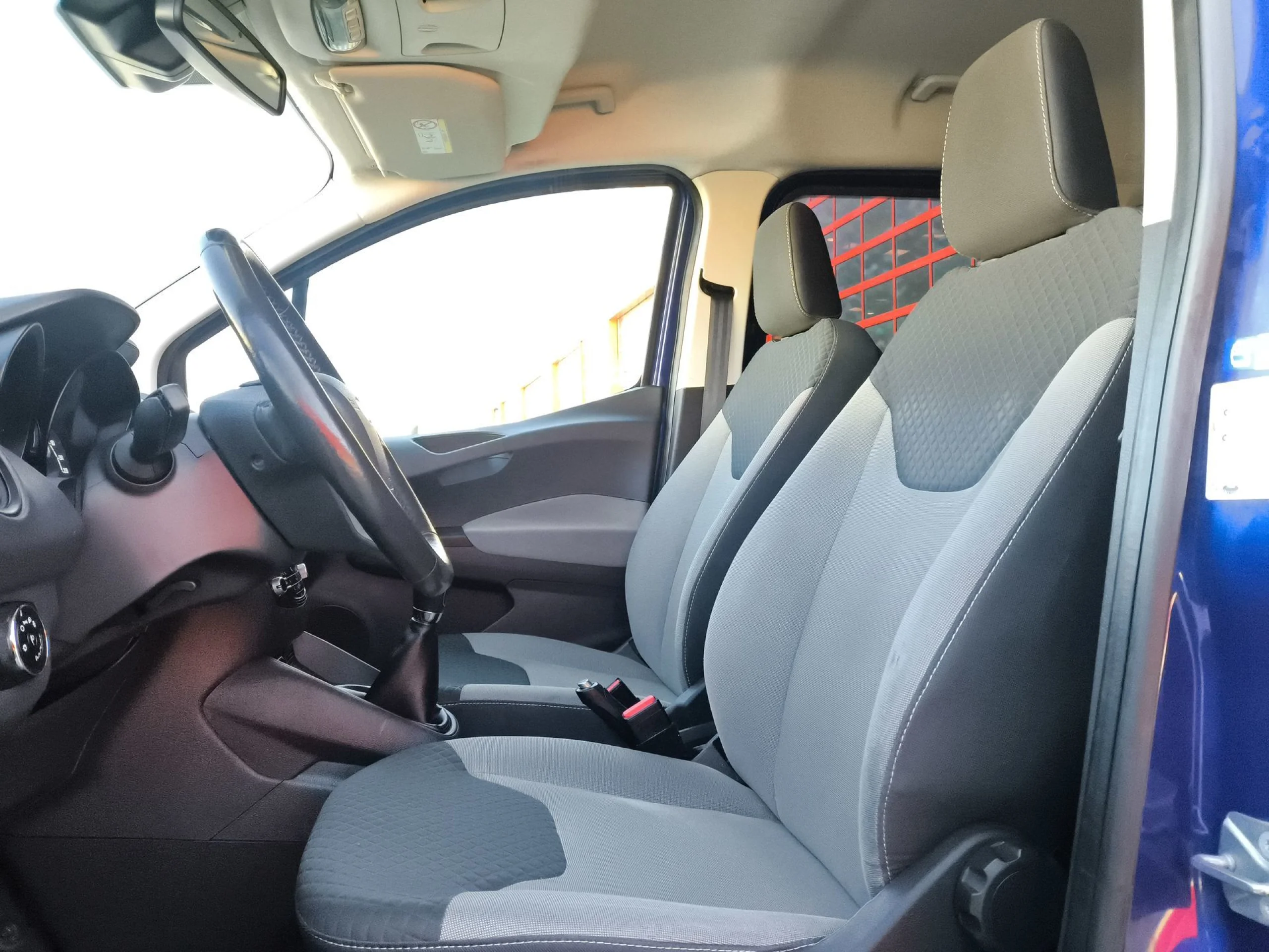 Ford Tourneo Courier 1.0 EcoBoost Trend 74 kW (100 CV) - Foto 8
