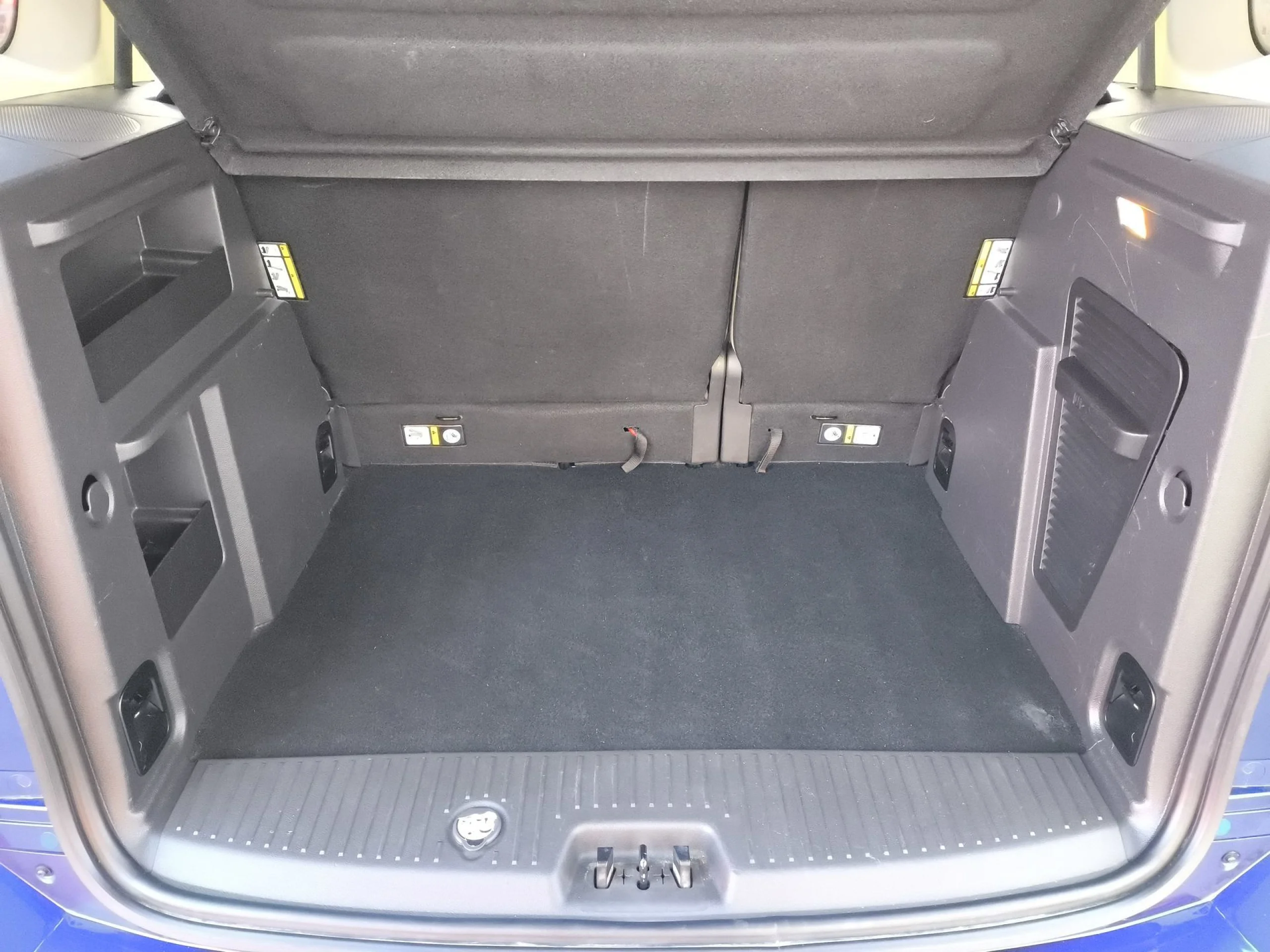 Ford Tourneo Courier 1.0 EcoBoost Trend 74 kW (100 CV) - Foto 18