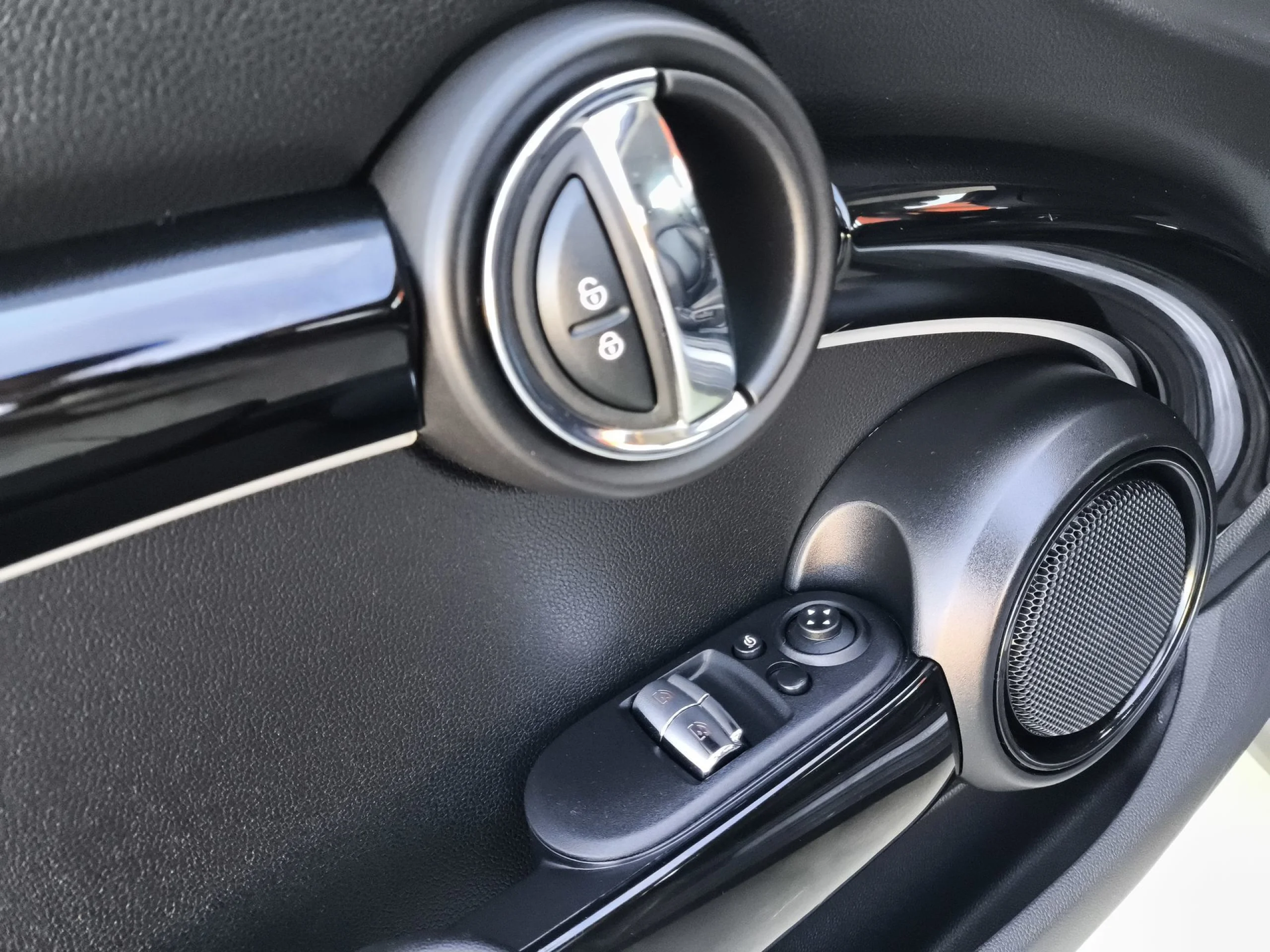 MINI MINI 3 Puertas Cooper SE 135 kW (184 CV) - Foto 10