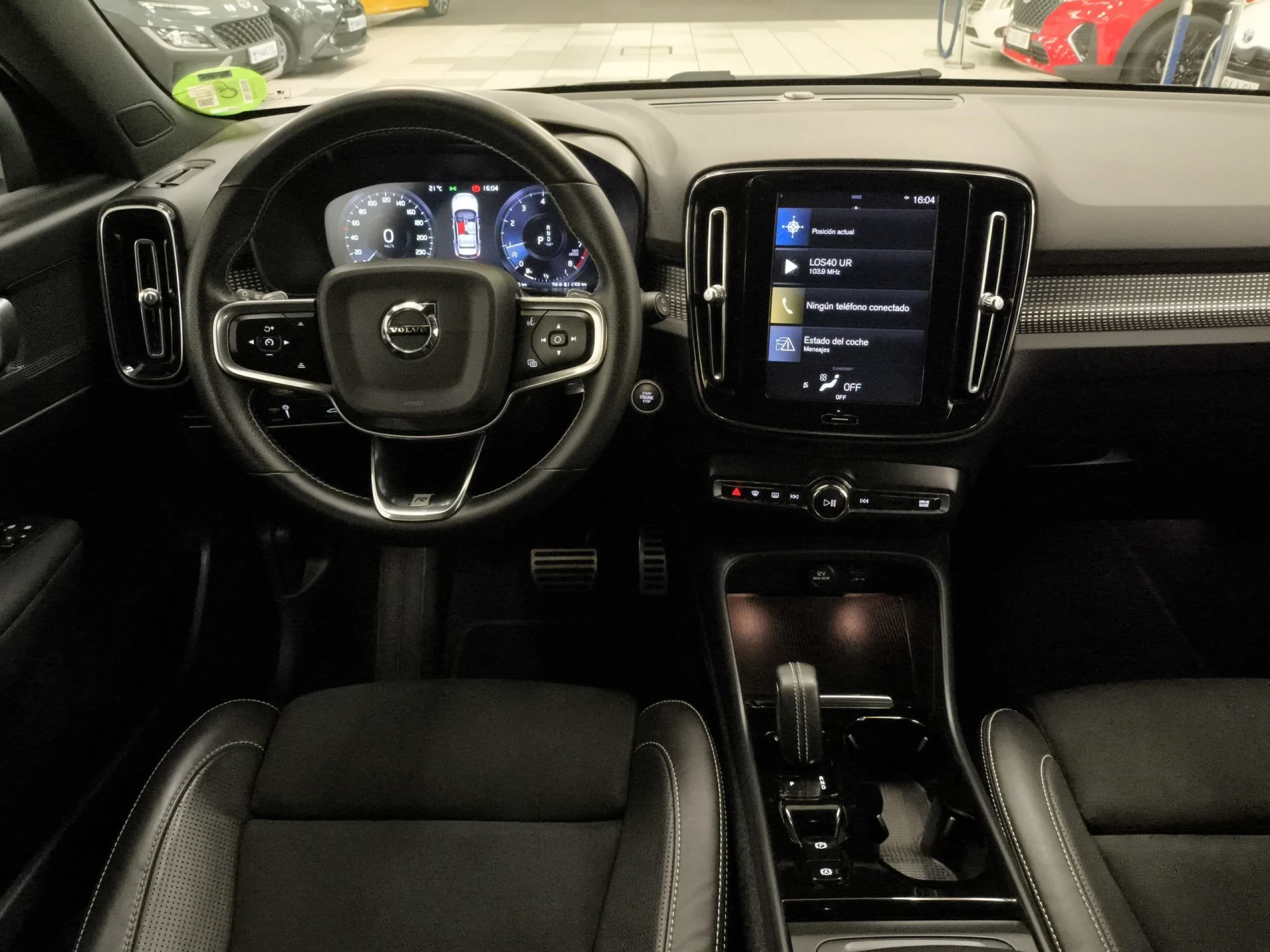 Volvo XC40 T3 R-Design Auto 120 kW (163 CV) - Foto 11