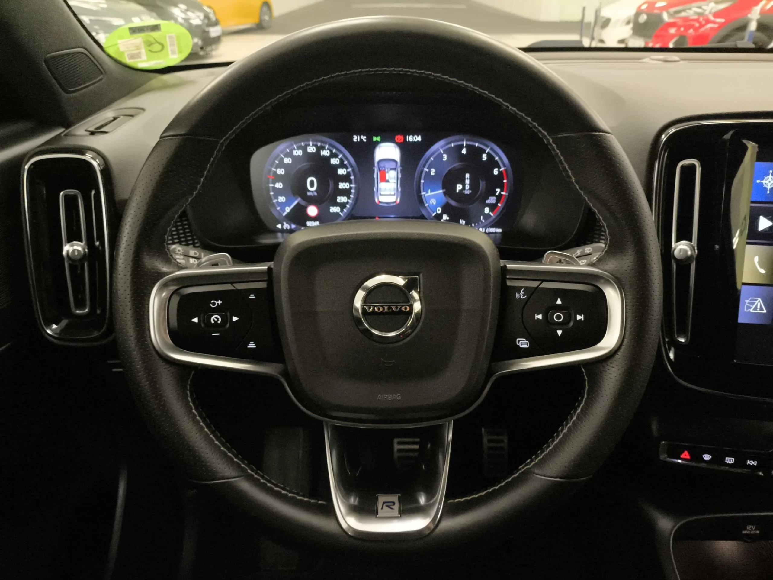Volvo XC40 T3 R-Design Auto 120 kW (163 CV) - Foto 12