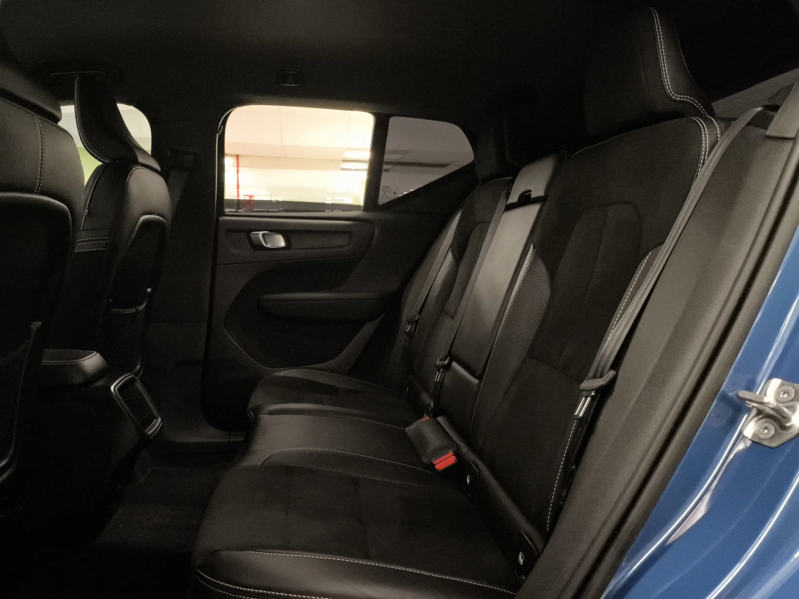 Volvo XC40 T3 R-Design Auto 120 kW (163 CV) - Foto 25