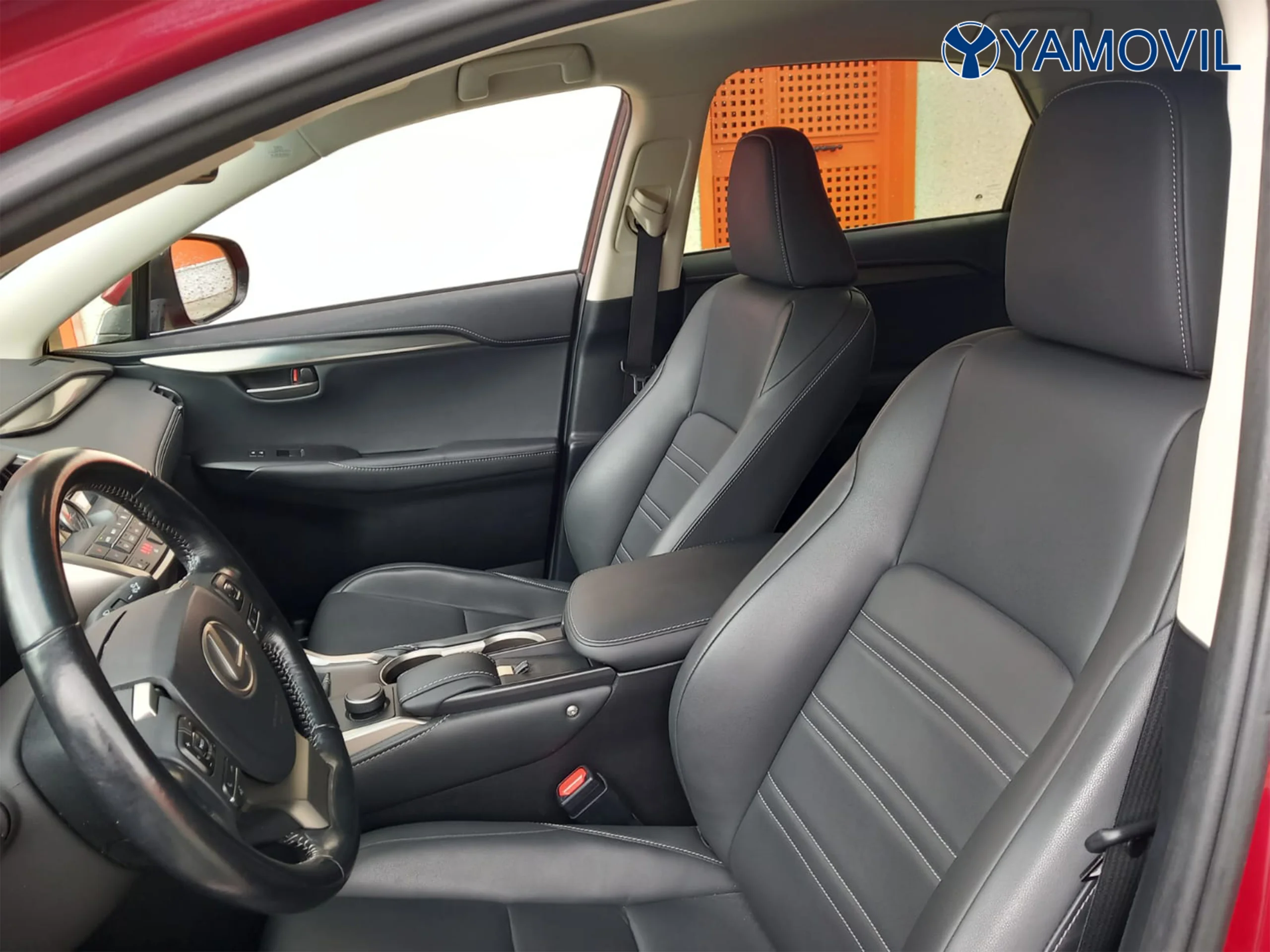 Lexus NX 300h Executive 4WD 145 kW (197 CV) - Foto 7